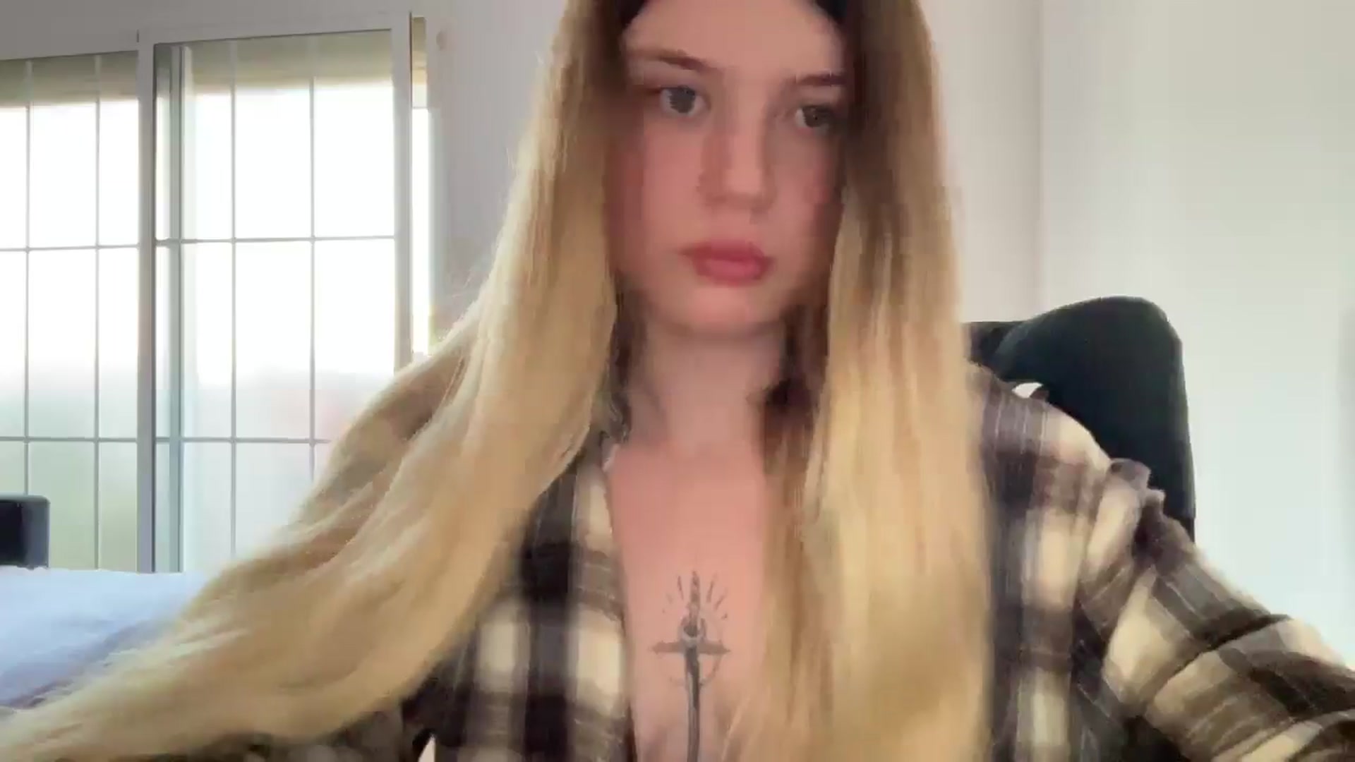Gallery image thumbnail from BuckwheatLady's myfreecams stream on, 10/28/2025, 15:19 image 11 of 20