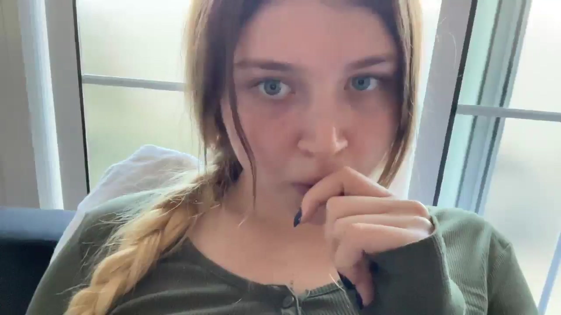 Gallery image thumbnail from BuckwheatLady's myfreecams stream on, 10/30/2025, 09:15 image 17 of 20