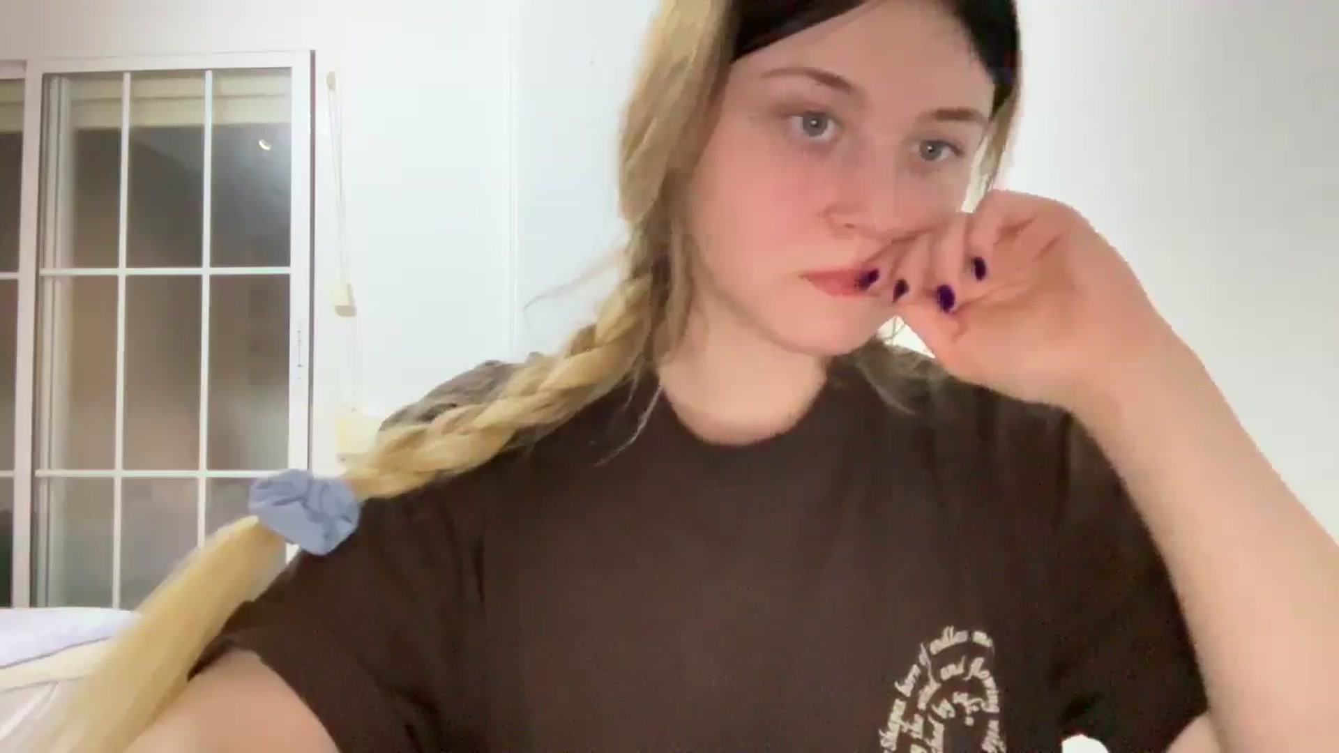 Gallery image thumbnail from BuckwheatLady's myfreecams stream on, 10/30/2025, 21:26 image 5 of 20
