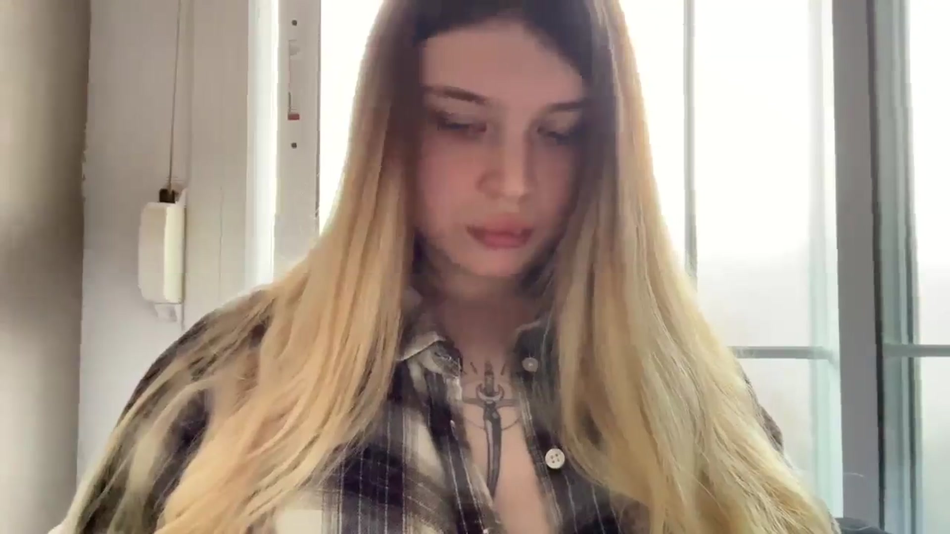 Gallery image thumbnail from BuckwheatLady's myfreecams stream on, 11/01/2025, 08:39 image 12 of 20