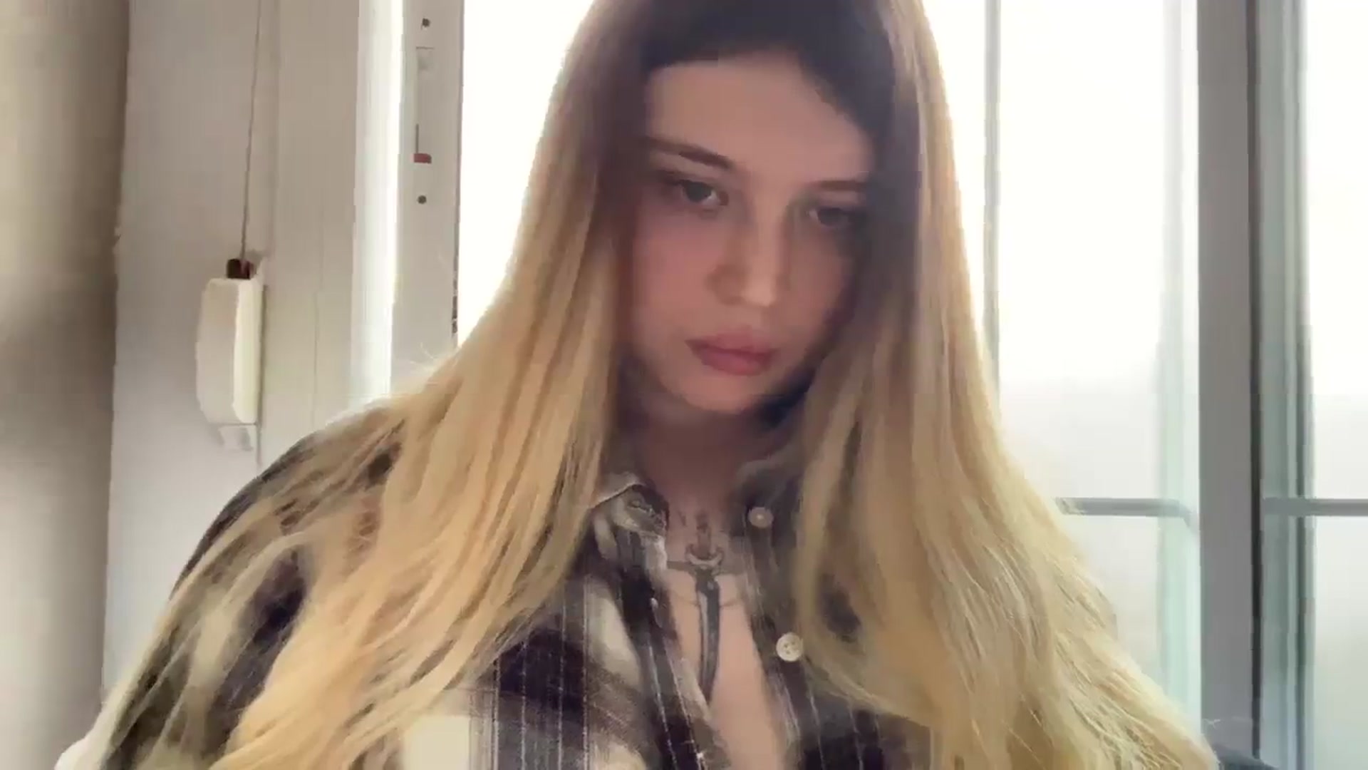 Gallery image thumbnail from BuckwheatLady's myfreecams stream on, 11/01/2025, 08:39 image 13 of 20