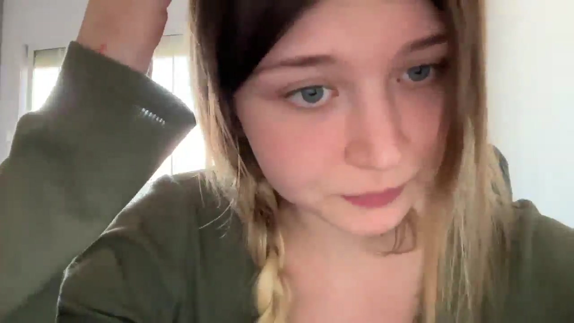 Gallery image thumbnail from BuckwheatLady's myfreecams stream on, 11/04/2025, 11:21 image 18 of 20