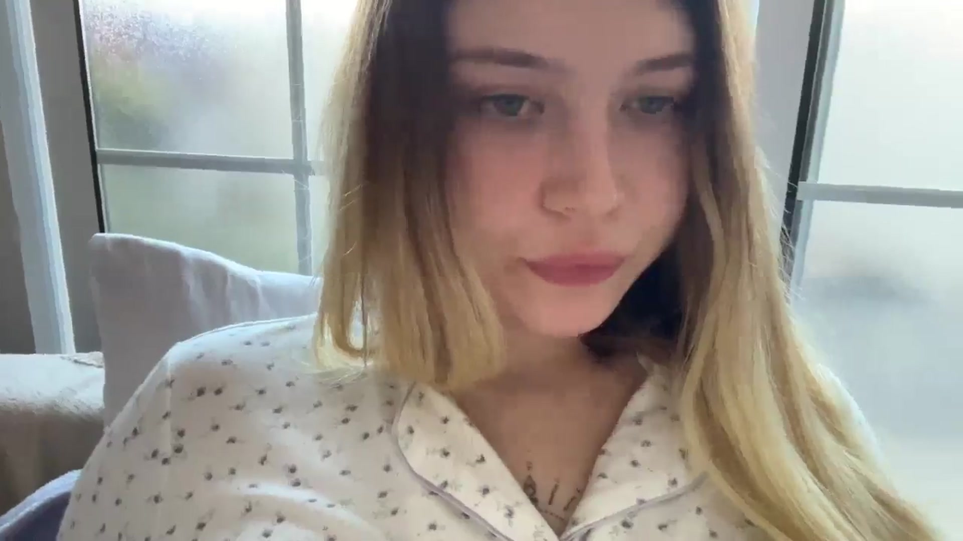 Gallery image thumbnail from BuckwheatLady's myfreecams stream on, 11/06/2025, 08:41 image 15 of 20