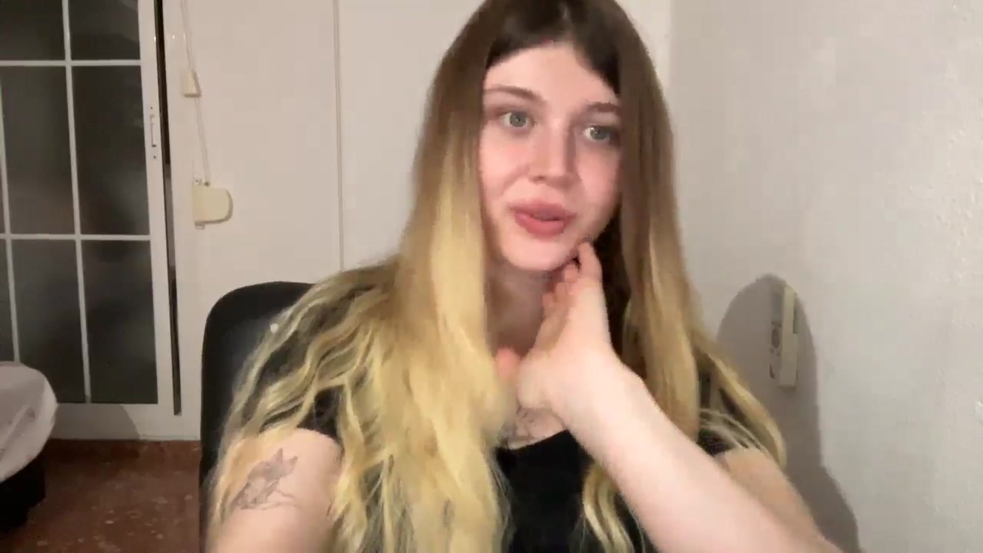 Gallery image thumbnail from BuckwheatLady's myfreecams stream on, 11/08/2025, 19:11 image 4 of 20