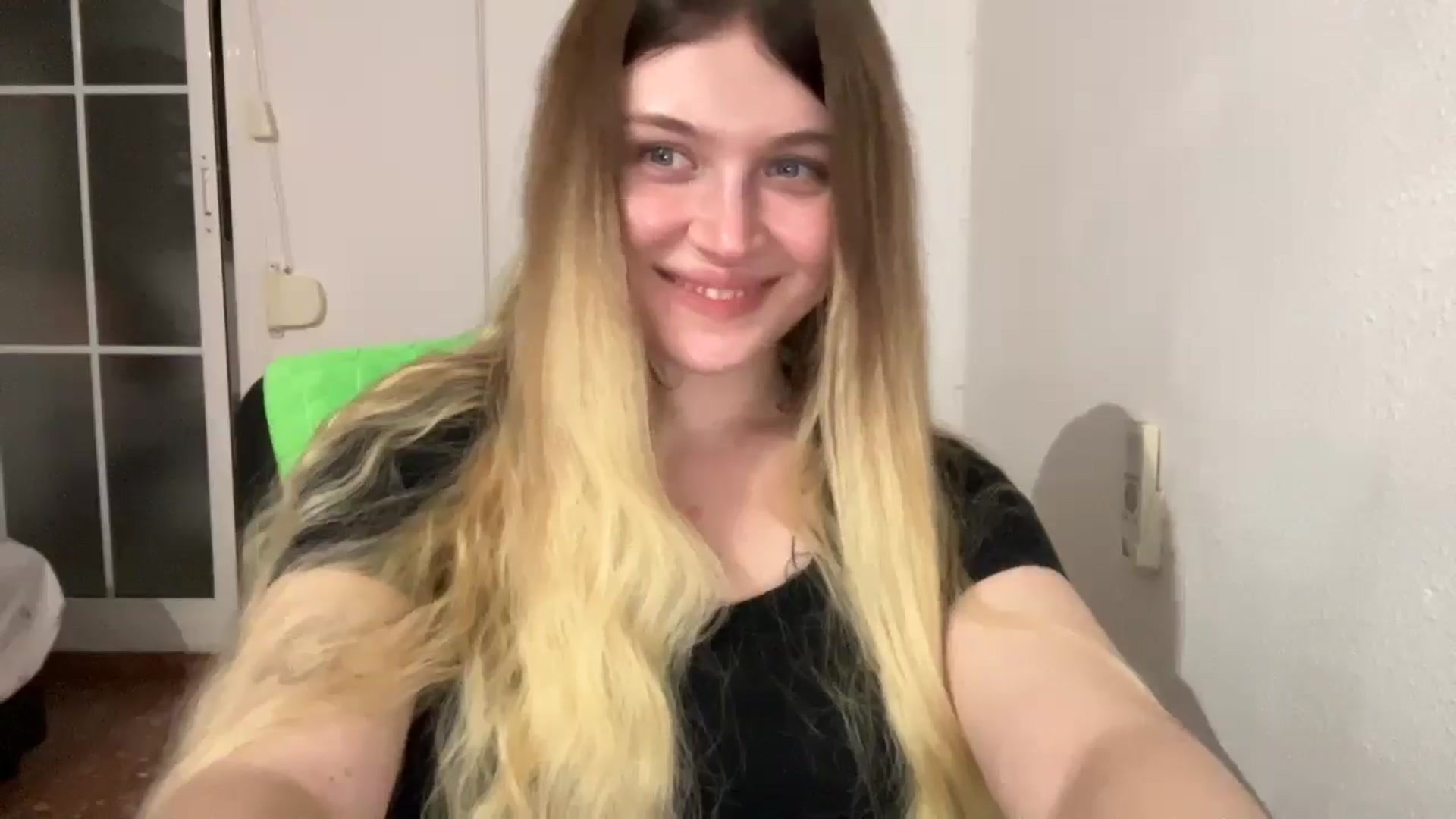 Gallery image thumbnail from BuckwheatLady's myfreecams stream on, 11/08/2025, 19:11 image 3 of 20