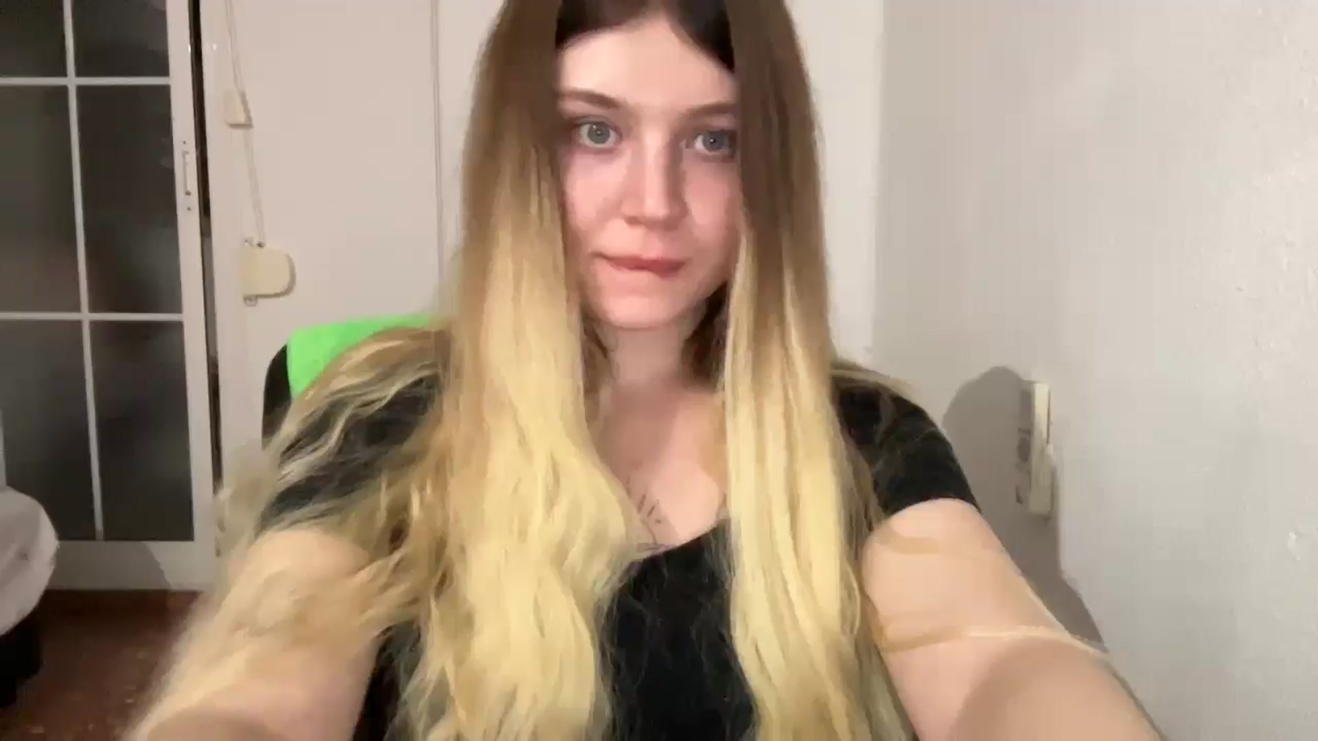 Gallery image thumbnail from BuckwheatLady's myfreecams stream on, 11/08/2025, 19:11 image 2 of 20