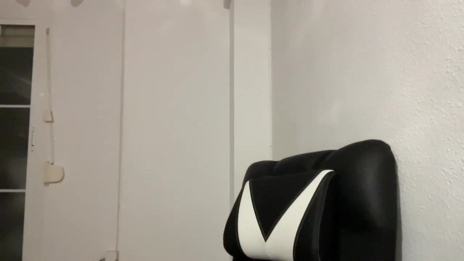Gallery image thumbnail from BuckwheatLady's myfreecams stream on, 11/08/2025, 19:11 image 13 of 20