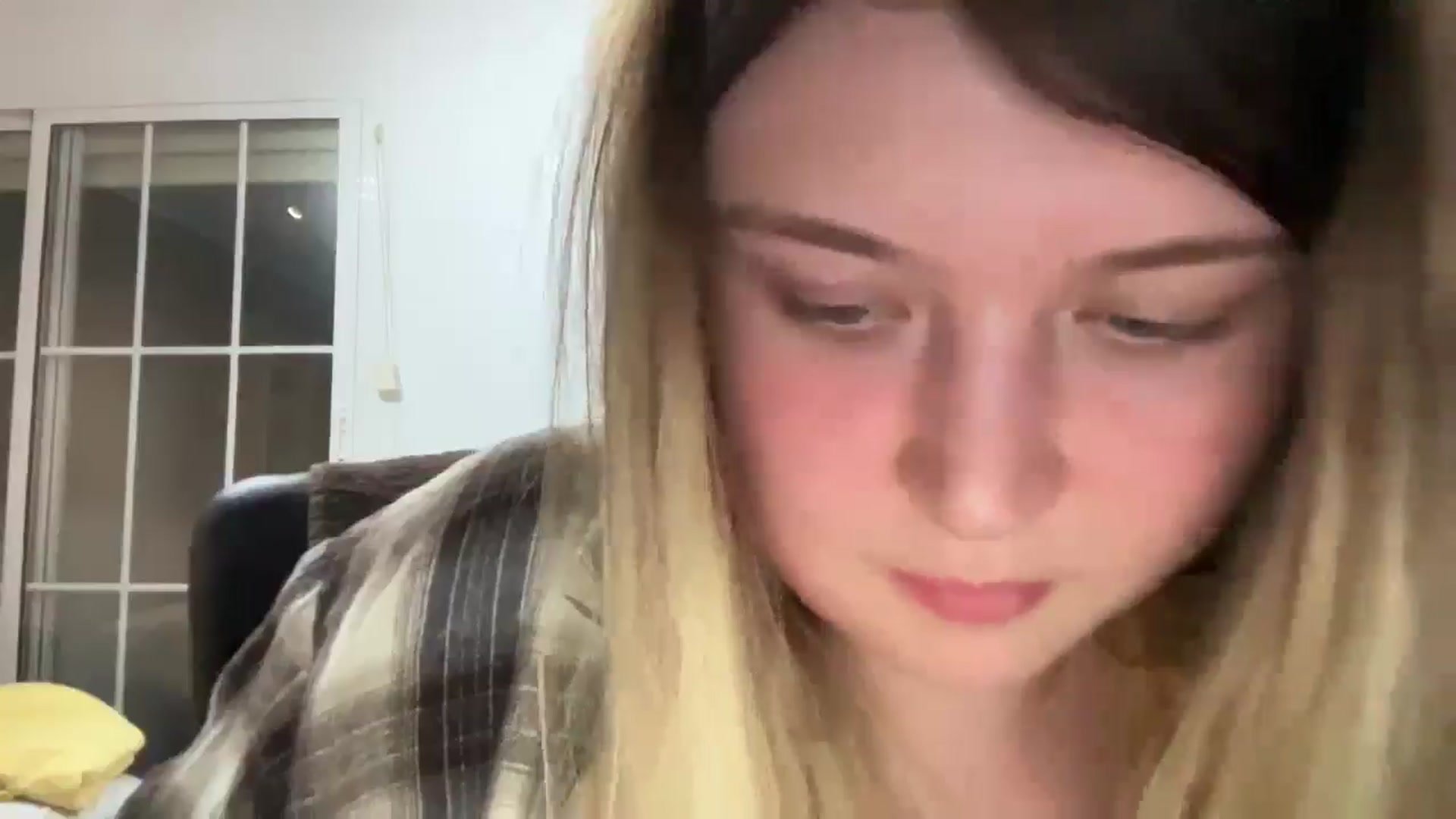 Gallery image thumbnail from BuckwheatLady's myfreecams stream on, 11/14/2025, 20:44 image 20 of 20