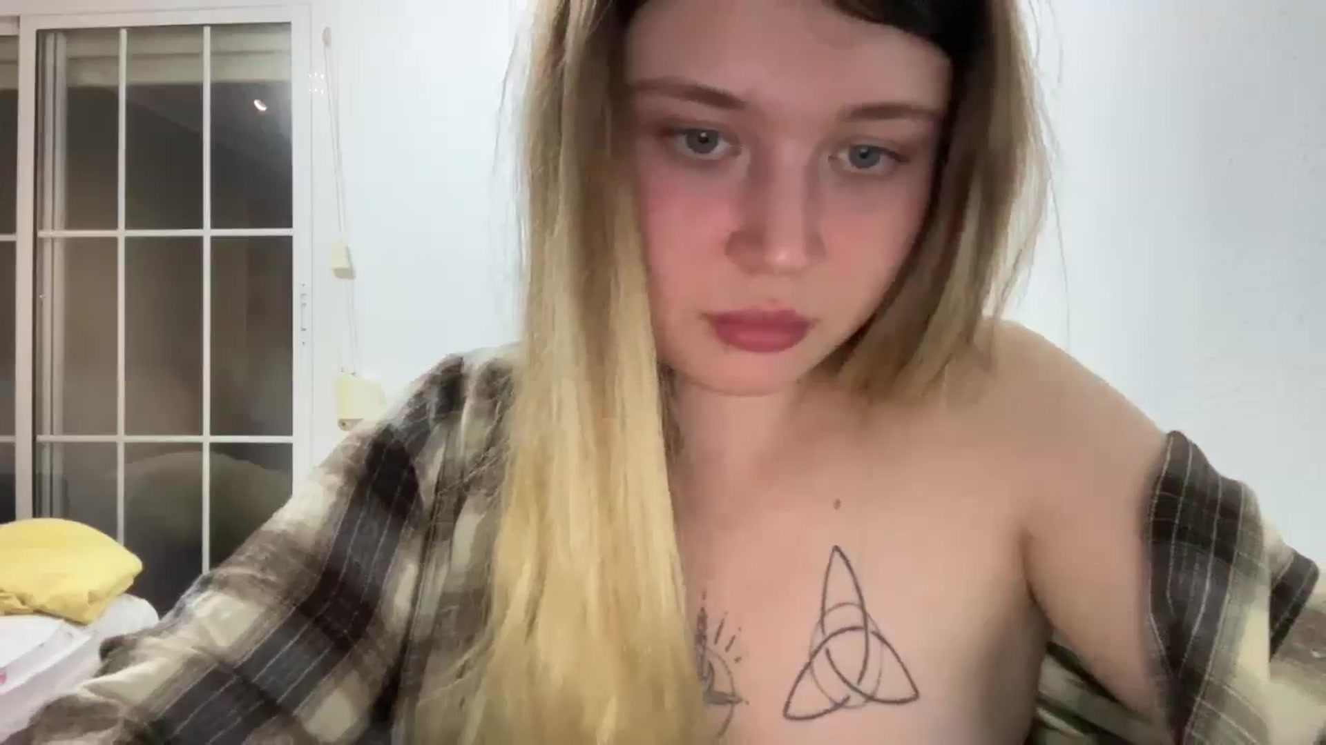 Gallery image thumbnail from BuckwheatLady's myfreecams stream on, 11/14/2025, 20:44 image 5 of 20