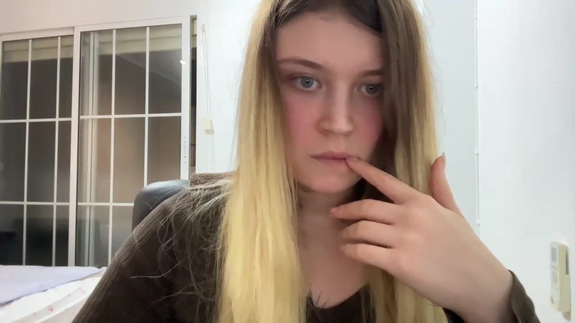 Gallery image thumbnail from BuckwheatLady's myfreecams stream on, 11/15/2025, 19:03 image 19 of 20