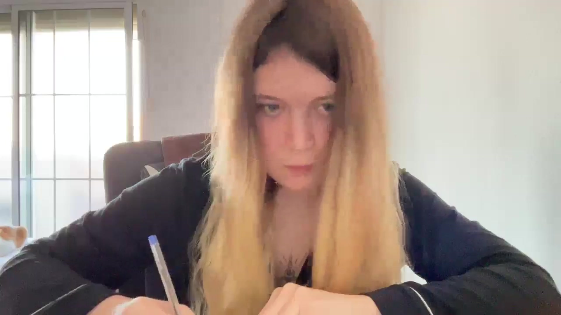 Gallery image thumbnail from BuckwheatLady's myfreecams stream on, 11/16/2025, 10:58 image 13 of 20