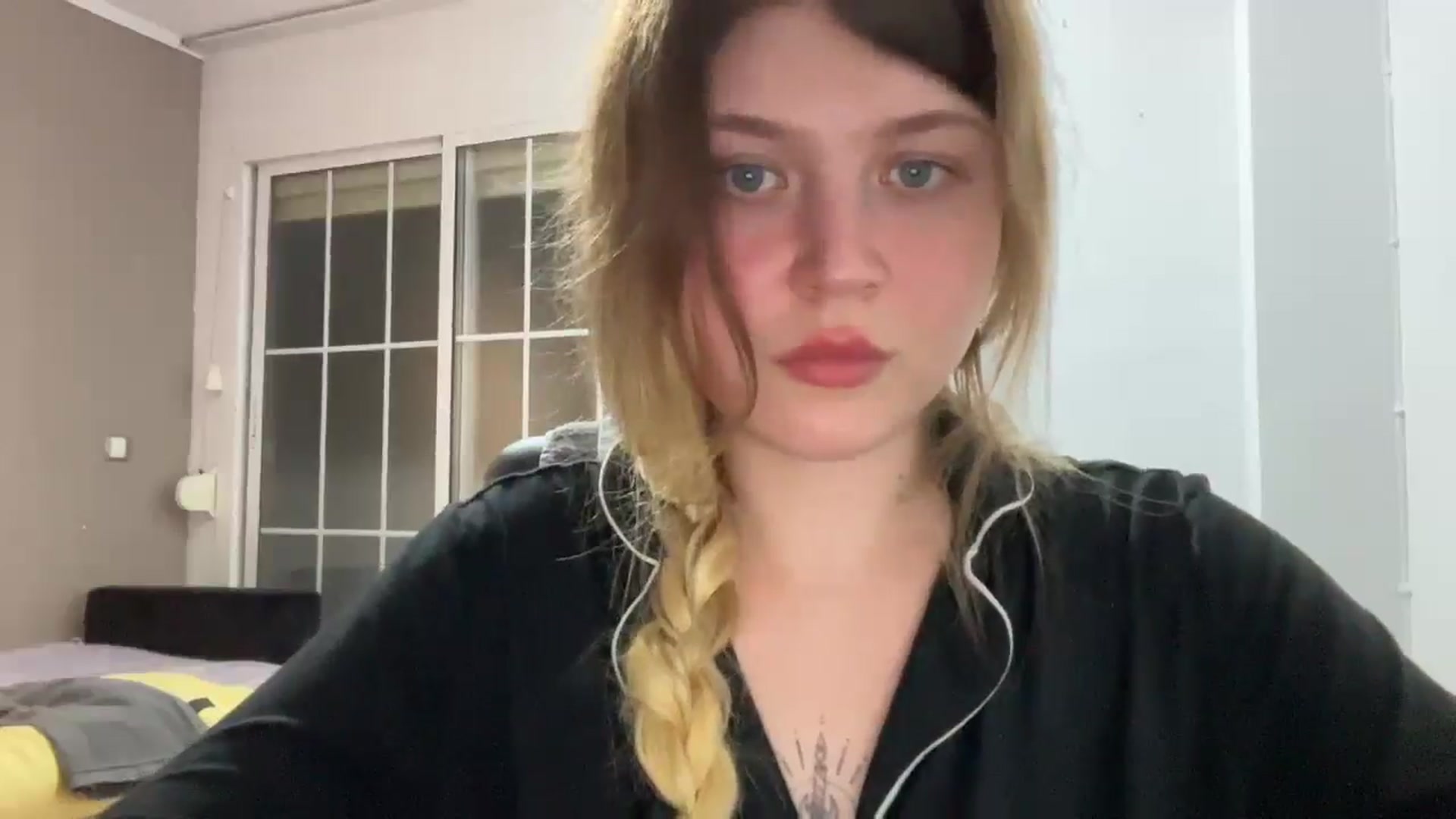 Gallery image thumbnail from BuckwheatLady's myfreecams stream on, 11/17/2025, 20:39 image 3 of 20