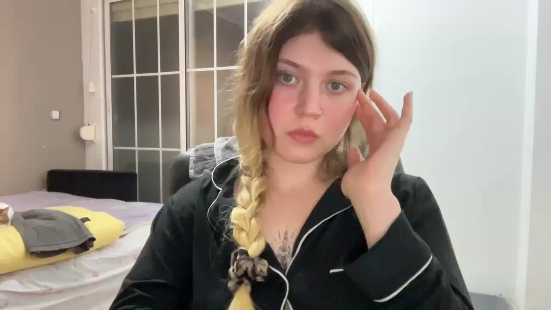 Gallery image thumbnail from BuckwheatLady's myfreecams stream on, 11/17/2025, 20:39 image 10 of 20