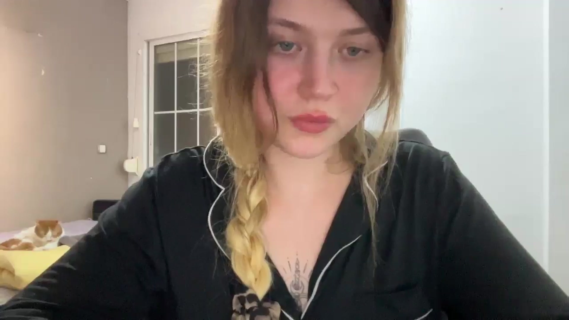 Gallery image thumbnail from BuckwheatLady's myfreecams stream on, 11/17/2025, 20:39 image 4 of 20
