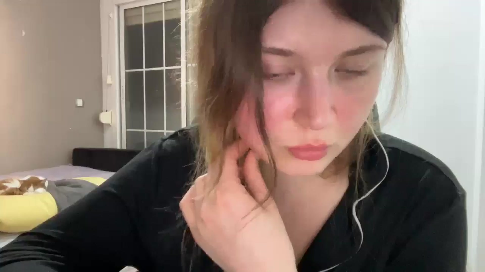 Gallery image thumbnail from BuckwheatLady's myfreecams stream on, 11/17/2025, 20:39 image 13 of 20