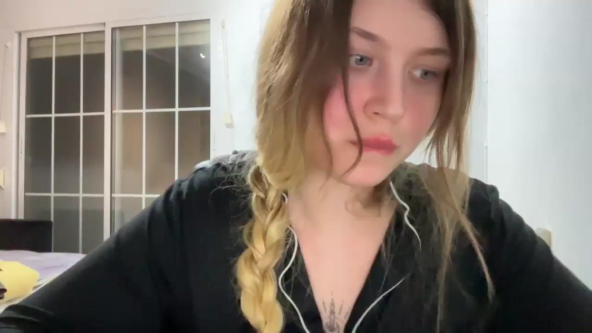 Gallery image thumbnail from BuckwheatLady's myfreecams stream on, 11/17/2025, 21:05 image 1 of 20