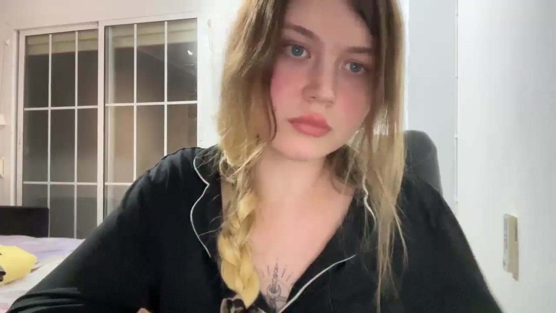 Gallery image thumbnail from BuckwheatLady's myfreecams stream on, 11/17/2025, 21:05 image 19 of 20