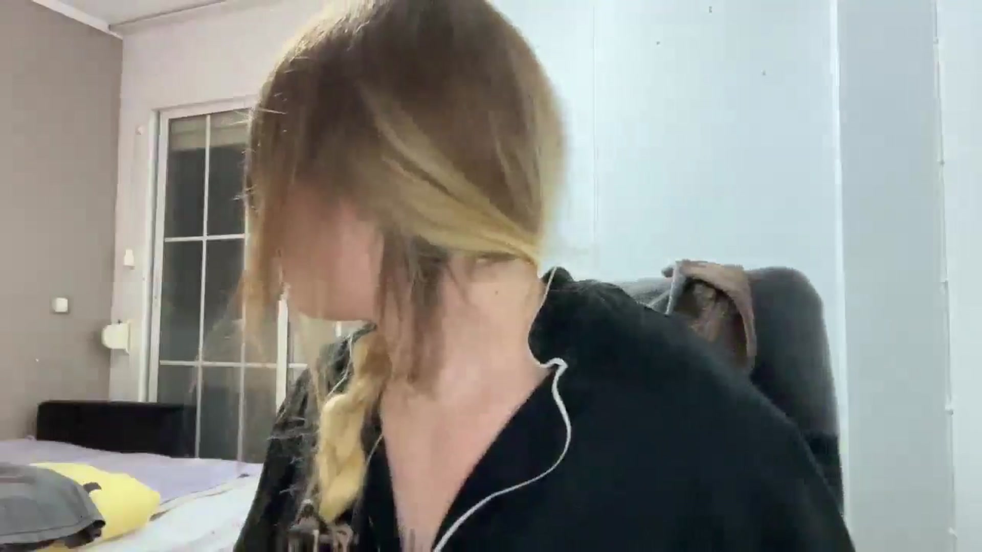 Gallery image thumbnail from BuckwheatLady's myfreecams stream on, 11/17/2025, 22:21 image 9 of 20