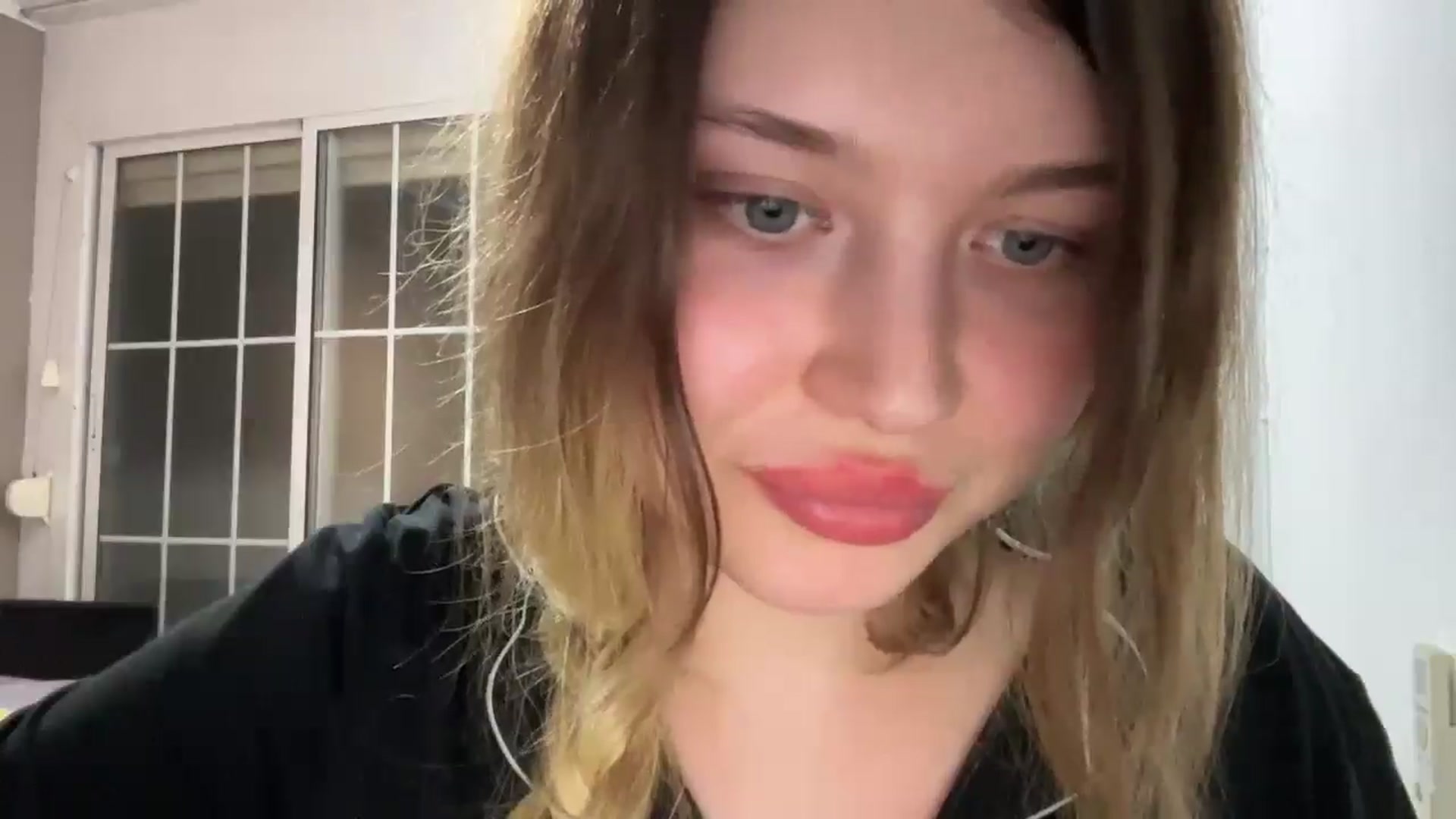 Gallery image thumbnail from BuckwheatLady's myfreecams stream on, 11/17/2025, 22:21 image 2 of 20