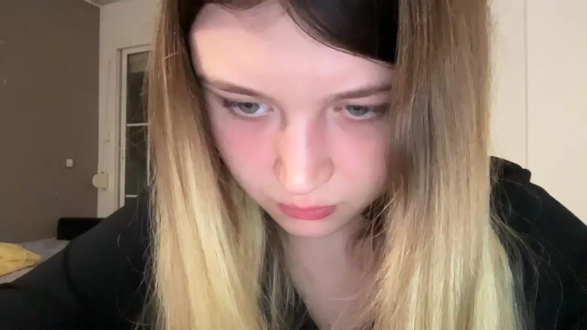 Gallery image thumbnail from BuckwheatLady's myfreecams stream on, 11/18/2025, 19:53 image 15 of 20