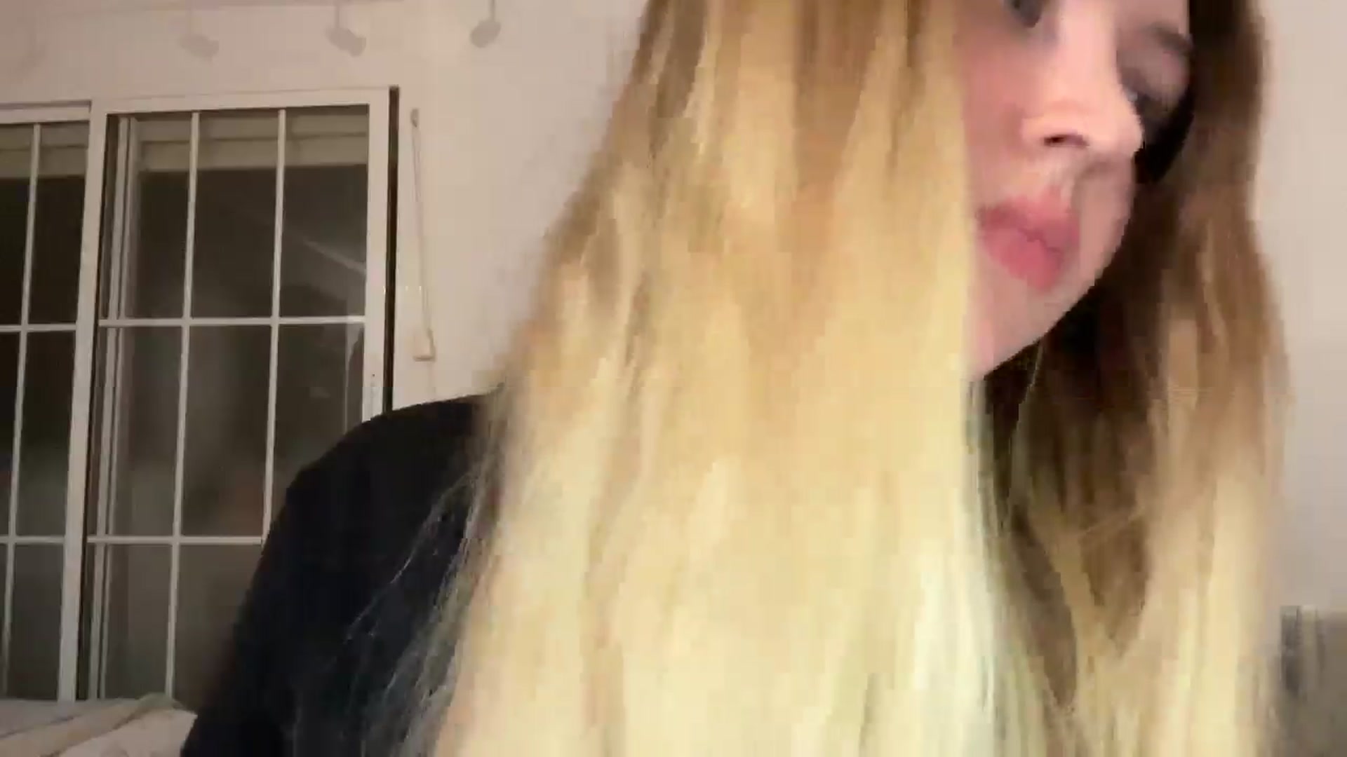 Gallery image thumbnail from BuckwheatLady's myfreecams stream on, 11/18/2025, 20:53 image 6 of 20