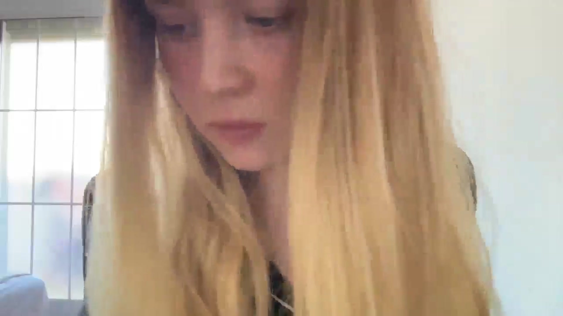 Gallery image thumbnail from BuckwheatLady's myfreecams stream on, 11/19/2025, 10:47 image 17 of 20