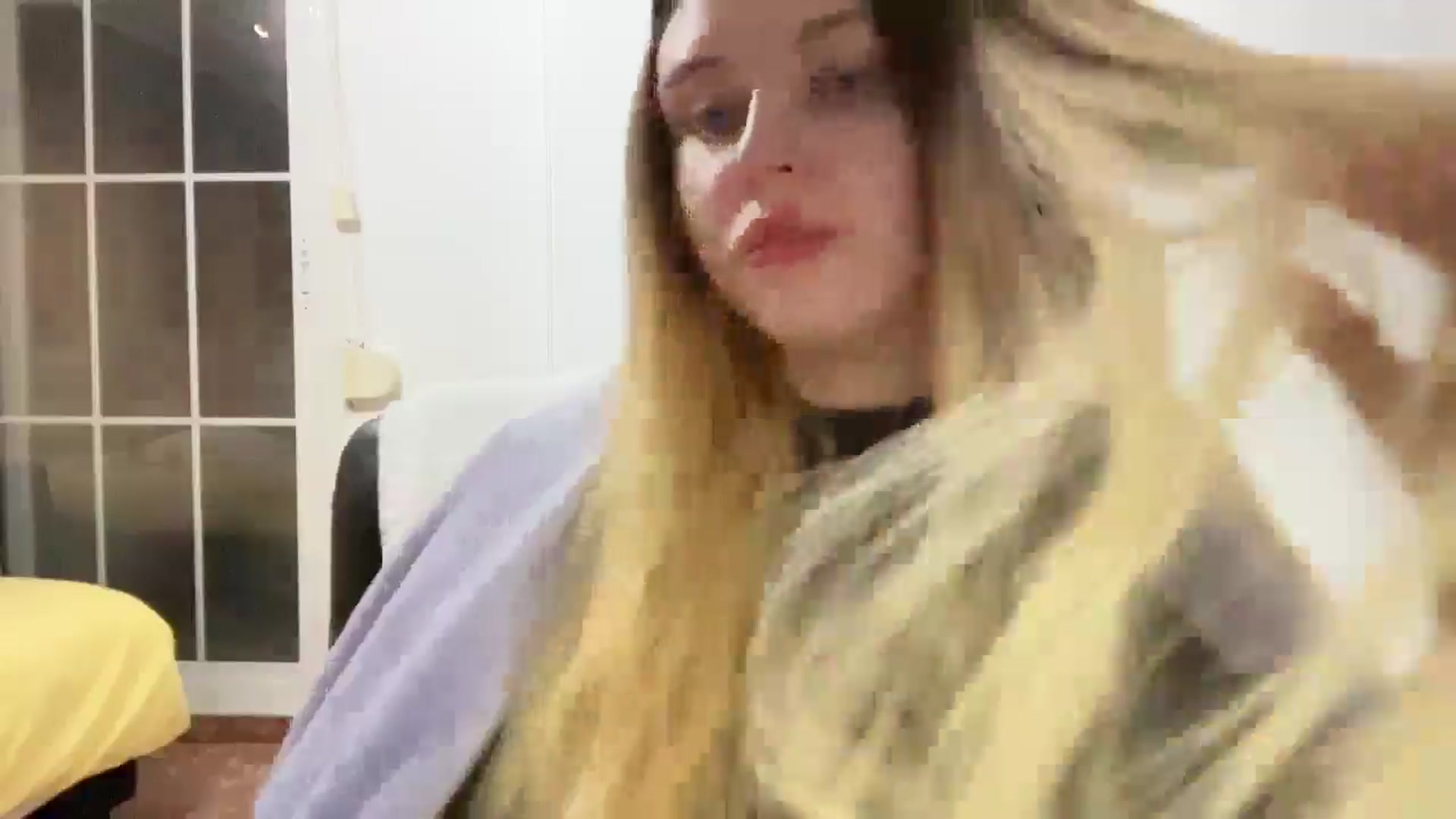 Gallery image thumbnail from BuckwheatLady's myfreecams stream on, 11/20/2025, 18:36 image 4 of 20
