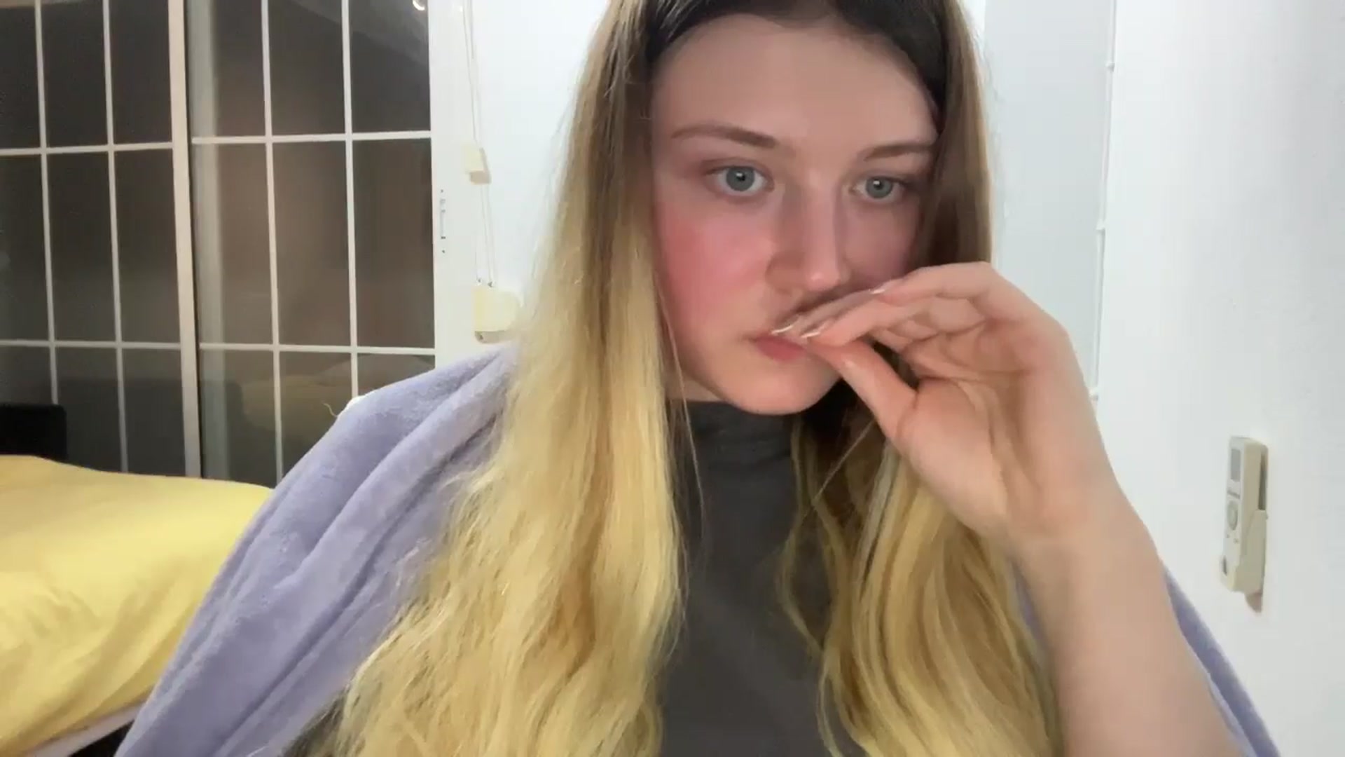 Gallery image thumbnail from BuckwheatLady's myfreecams stream on, 11/20/2025, 19:17 image 15 of 20