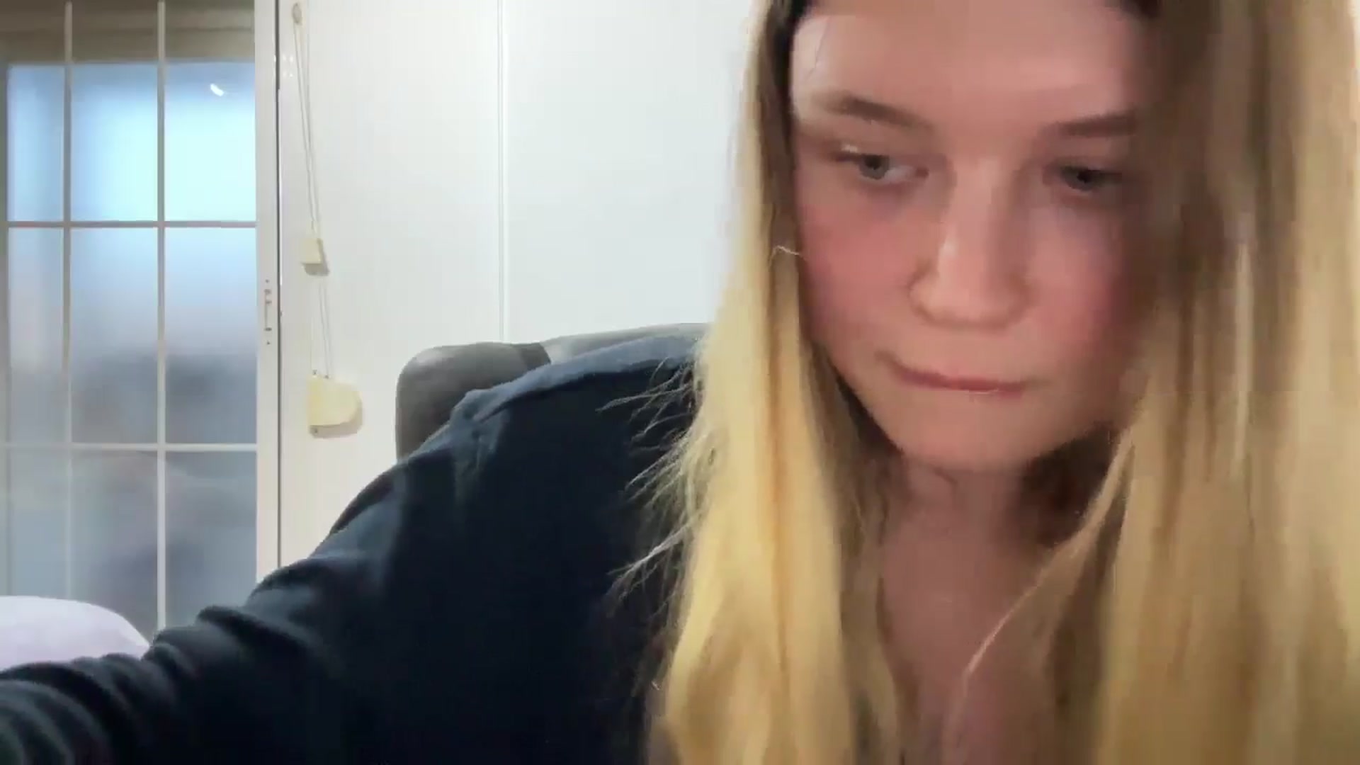 Gallery image thumbnail from BuckwheatLady's myfreecams stream on, 11/23/2025, 16:57 image 3 of 20