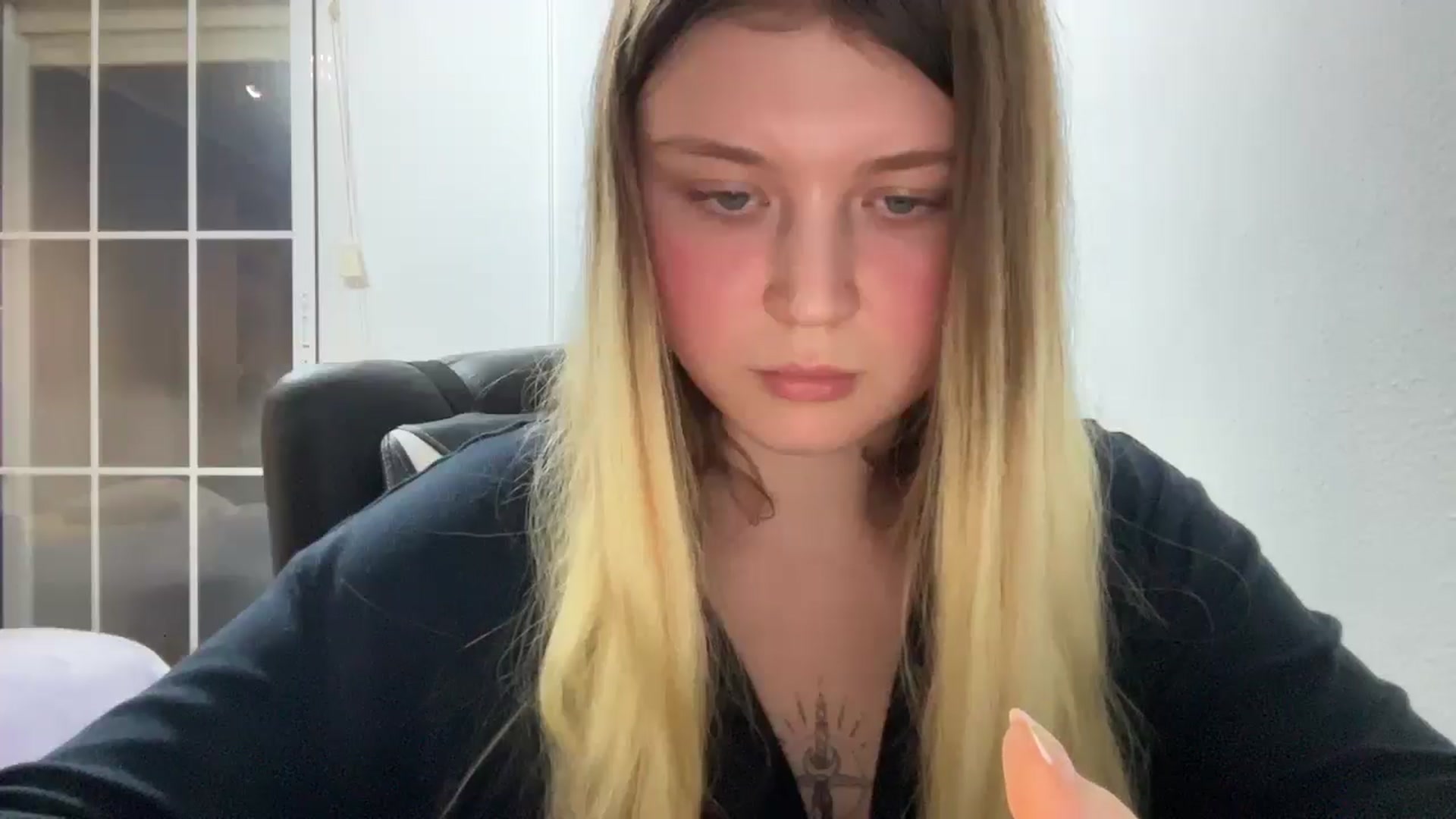 Gallery image thumbnail from BuckwheatLady's myfreecams stream on, 11/23/2025, 17:17 image 6 of 20