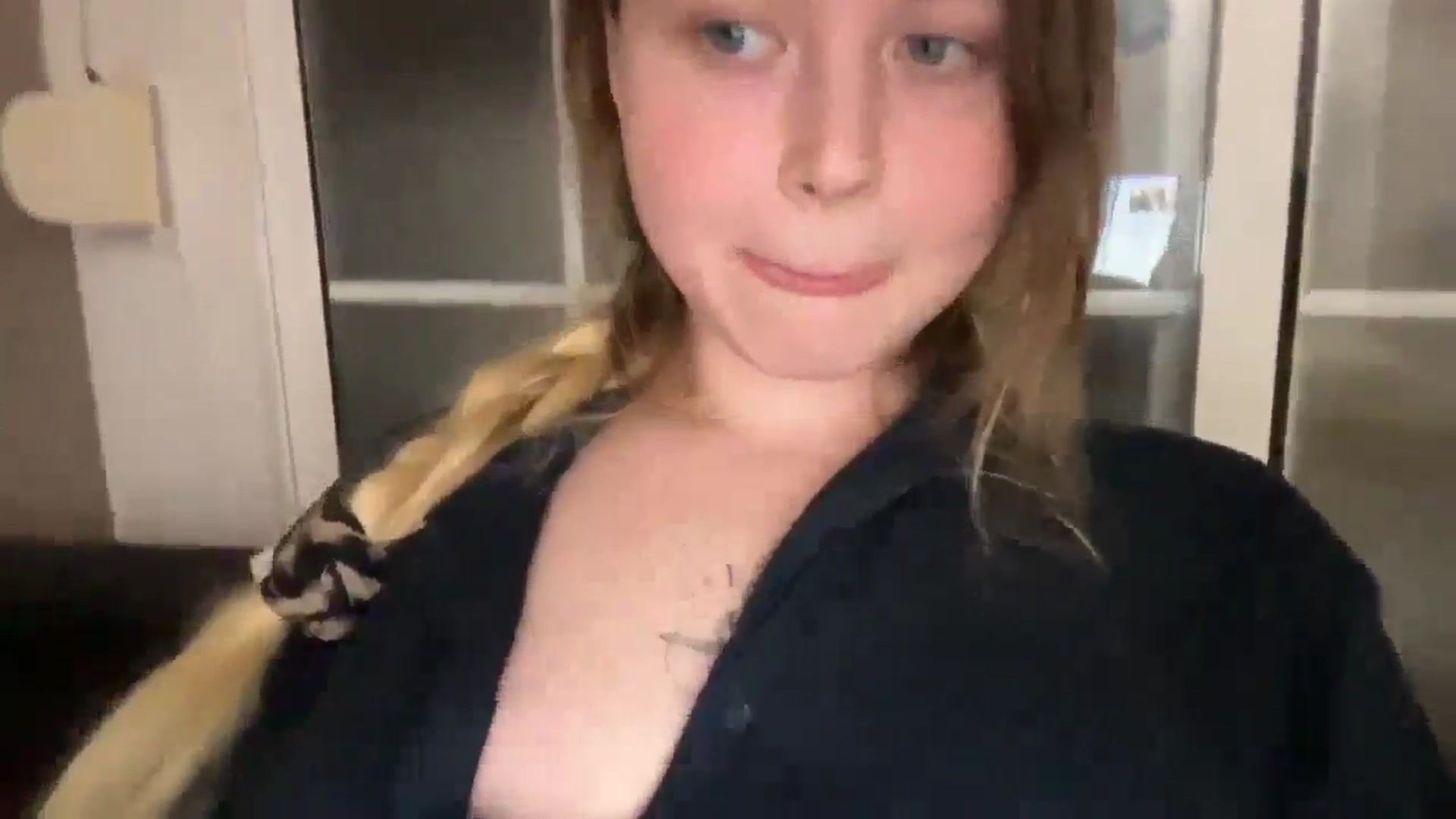 Gallery image thumbnail from BuckwheatLady's myfreecams stream on, 11/24/2025, 19:37 image 18 of 20
