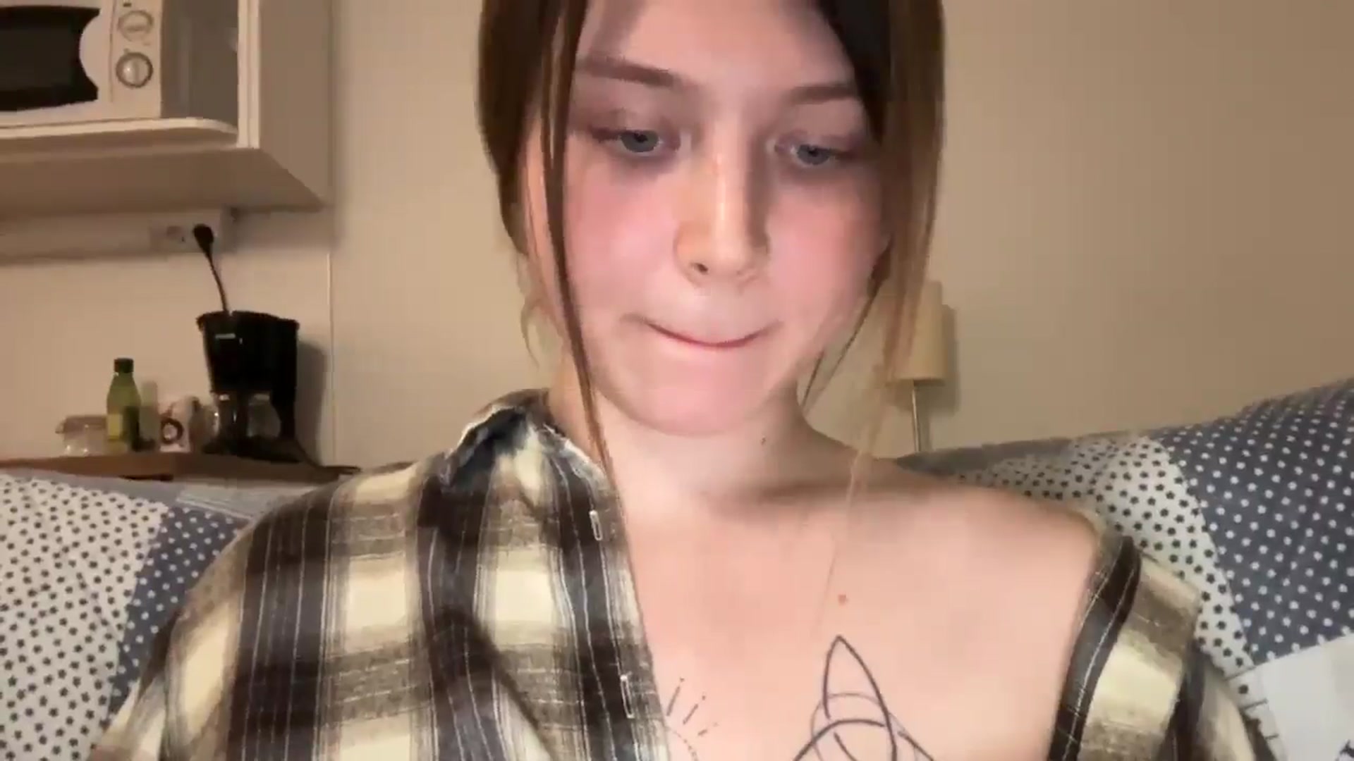 Gallery image thumbnail from BuckwheatLady's myfreecams stream on, 12/02/2025, 14:24 image 19 of 20