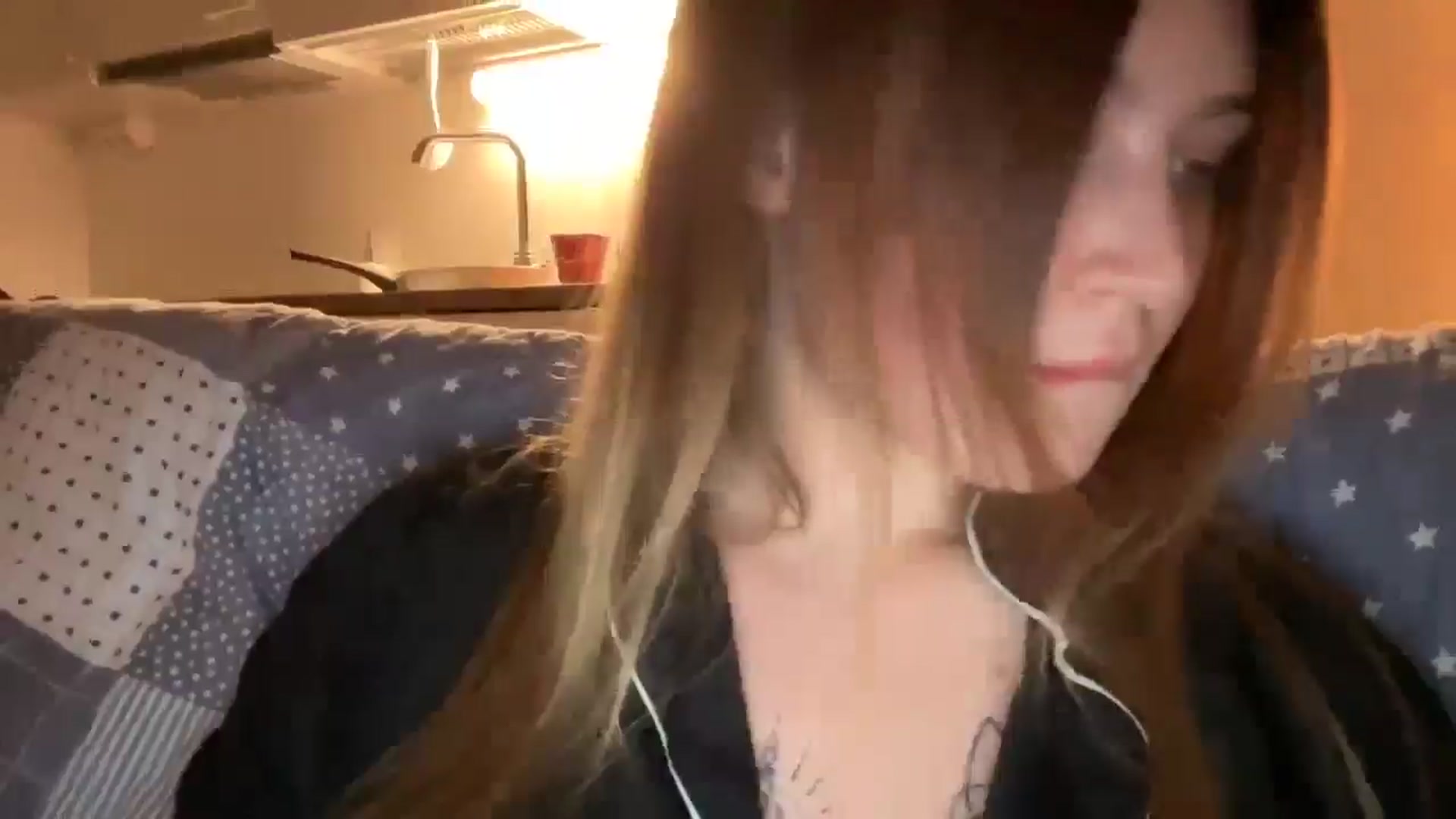 Gallery image thumbnail from BuckwheatLady's myfreecams stream on, 12/03/2025, 19:48 image 18 of 20