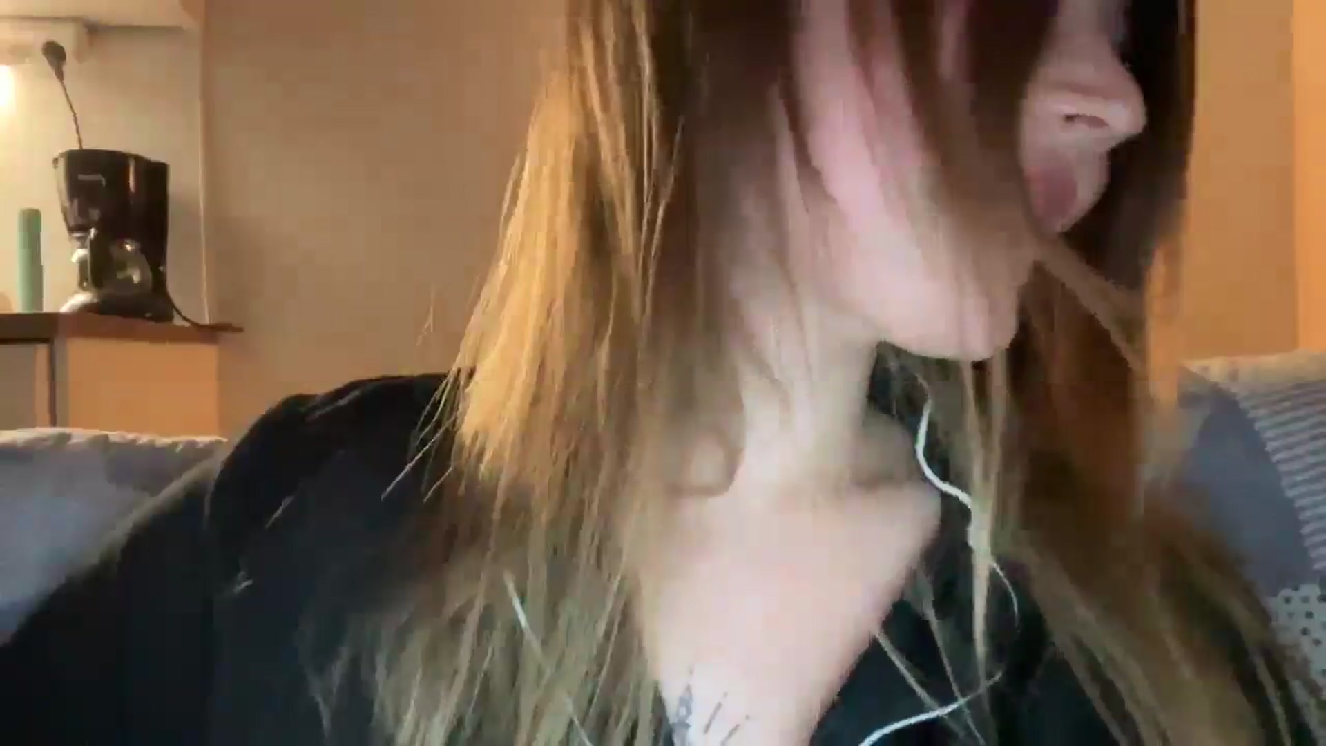 Gallery image thumbnail from BuckwheatLady's myfreecams stream on, 12/03/2025, 19:48 image 10 of 20