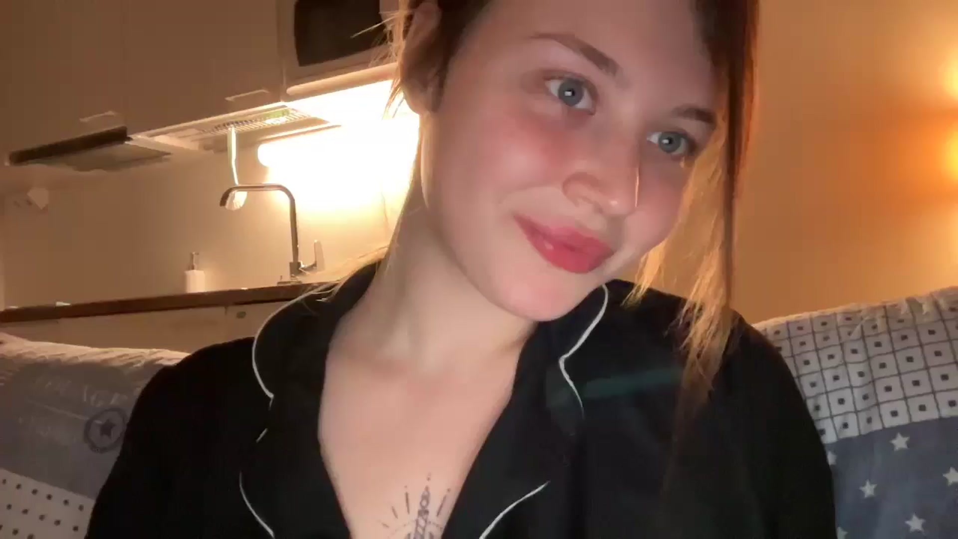 Gallery image thumbnail from BuckwheatLady's myfreecams stream on, 12/04/2025, 17:29 image 16 of 20