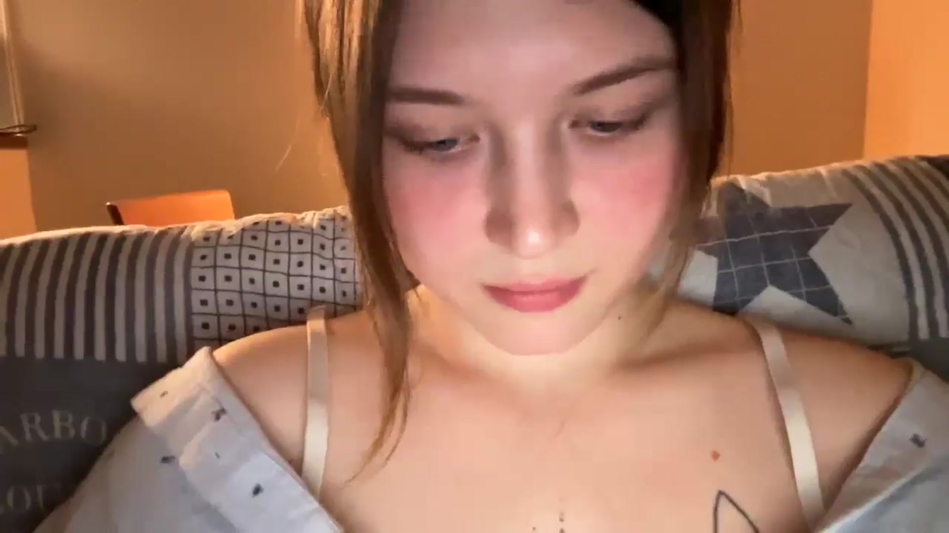 Gallery image thumbnail from BuckwheatLady's myfreecams stream on, 12/08/2025, 20:42 image 2 of 20