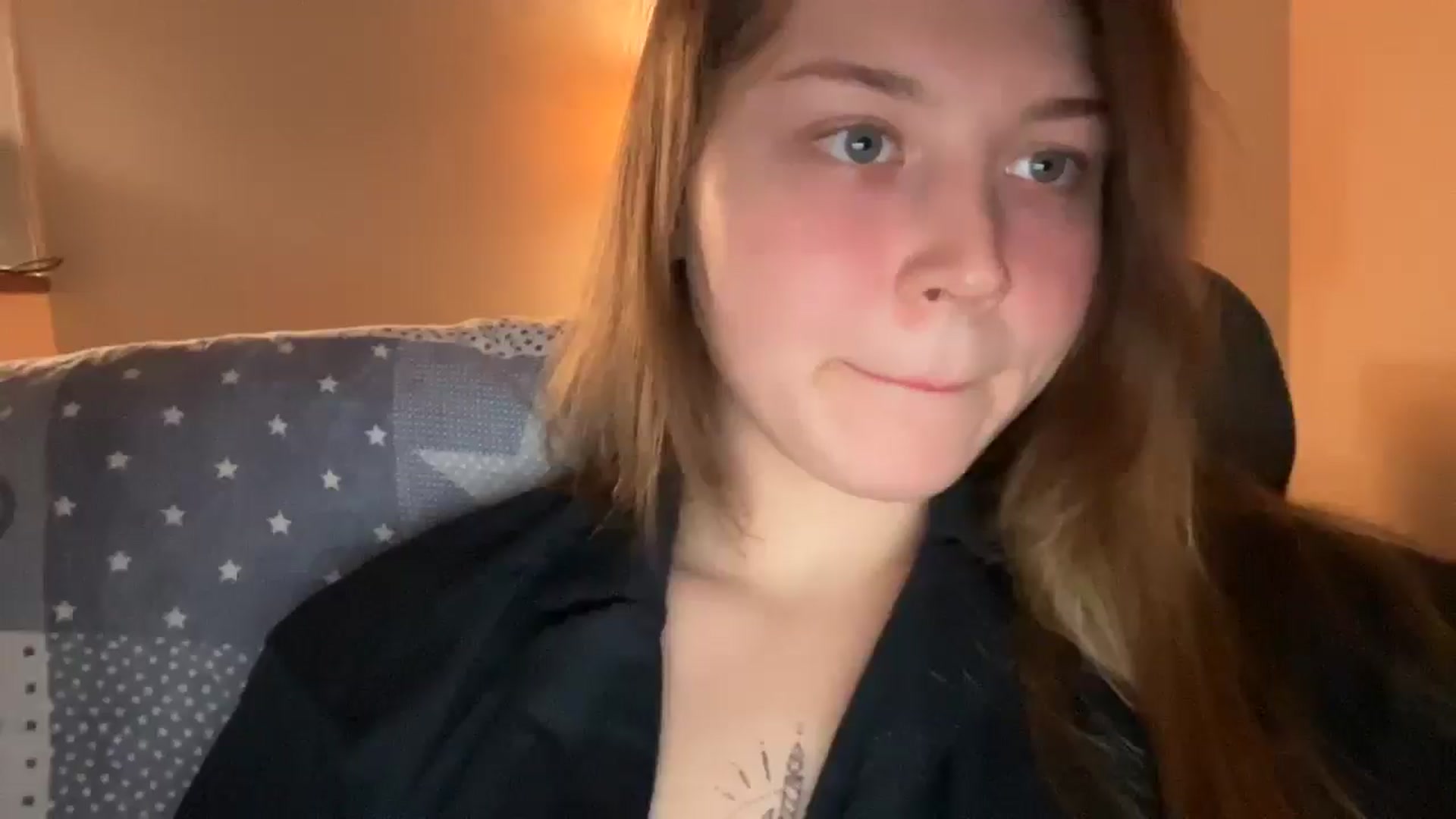 Gallery image thumbnail from BuckwheatLady's myfreecams stream on, 12/10/2025, 17:45 image 12 of 20