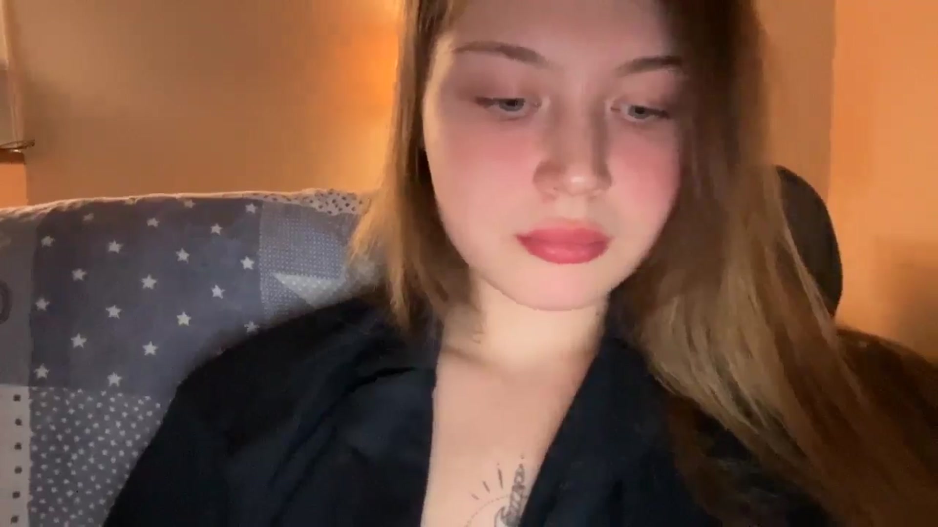 Gallery image thumbnail from BuckwheatLady's myfreecams stream on, 12/10/2025, 17:45 image 5 of 20