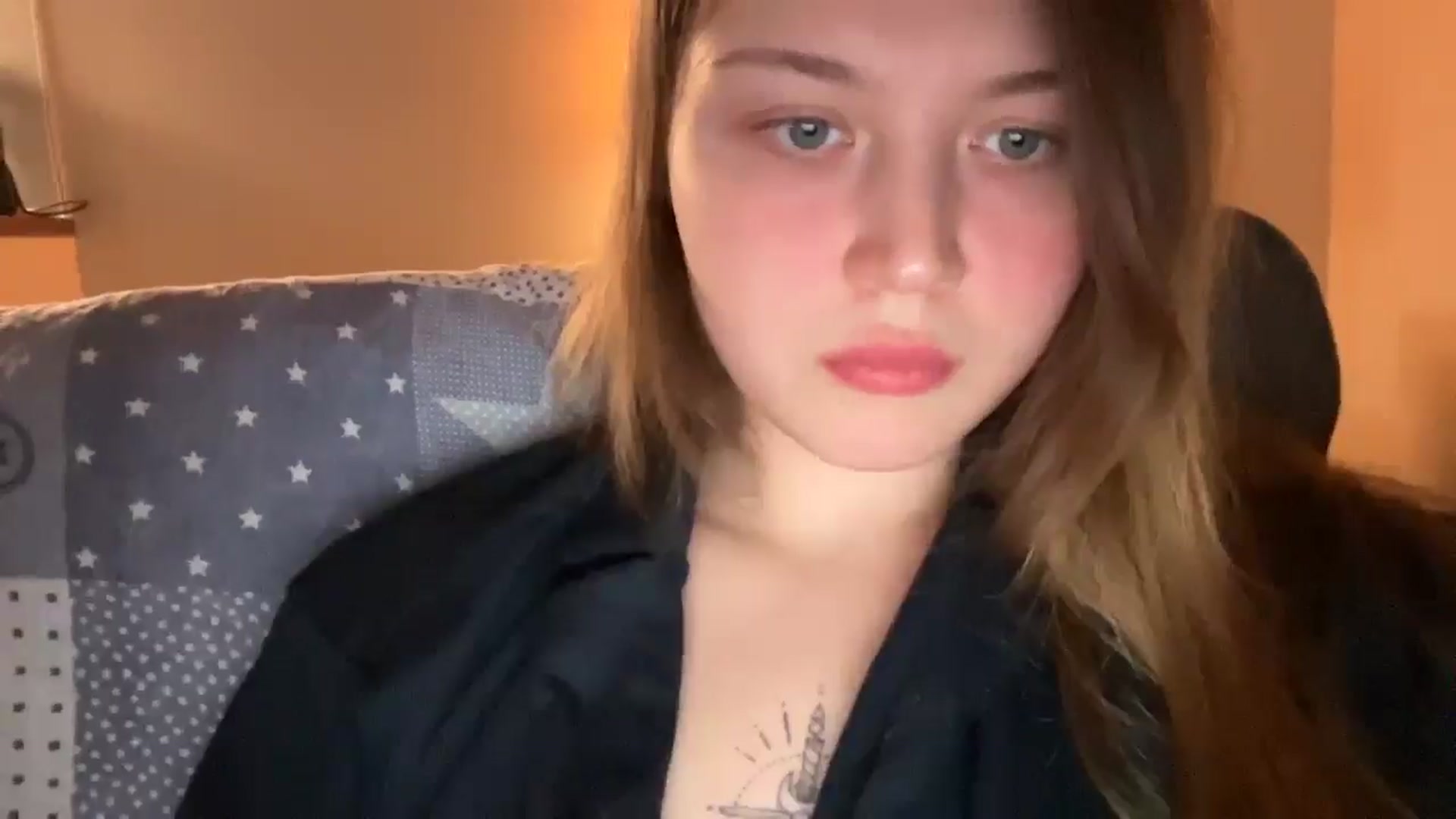 Gallery image thumbnail from BuckwheatLady's myfreecams stream on, 12/10/2025, 17:45 image 9 of 20