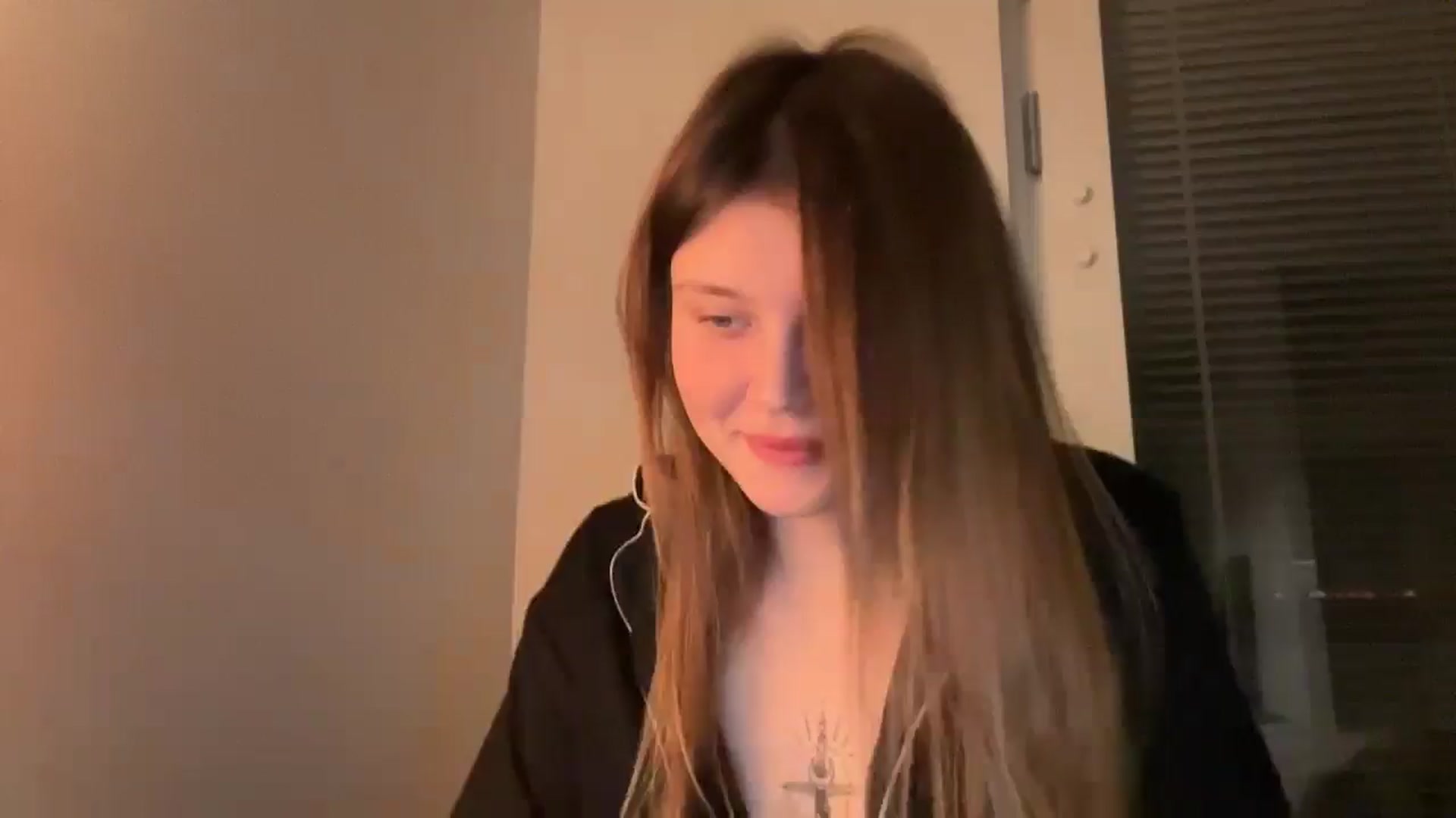 Gallery image thumbnail from BuckwheatLady's myfreecams stream on, 12/11/2025, 18:37 image 6 of 20