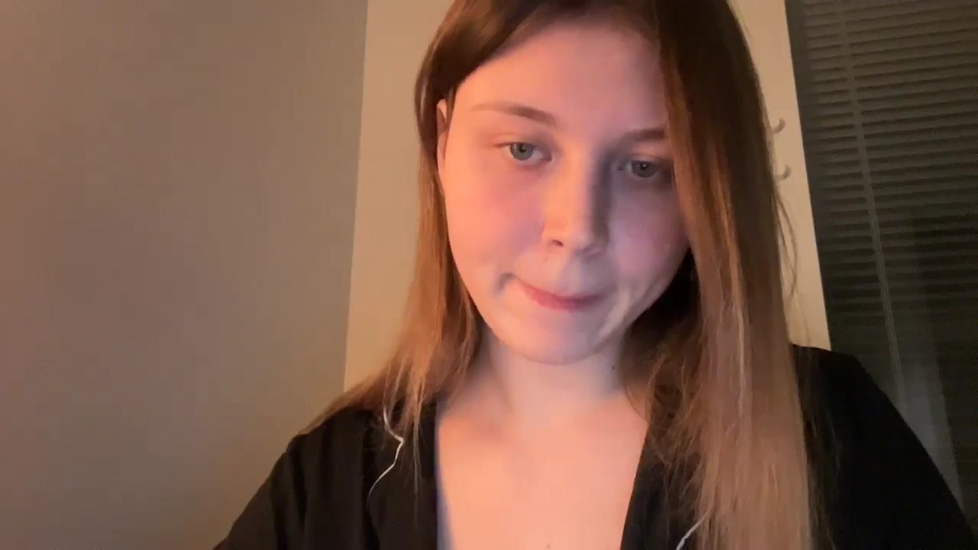Gallery image thumbnail from BuckwheatLady's myfreecams stream on, 12/11/2025, 18:37 image 3 of 20
