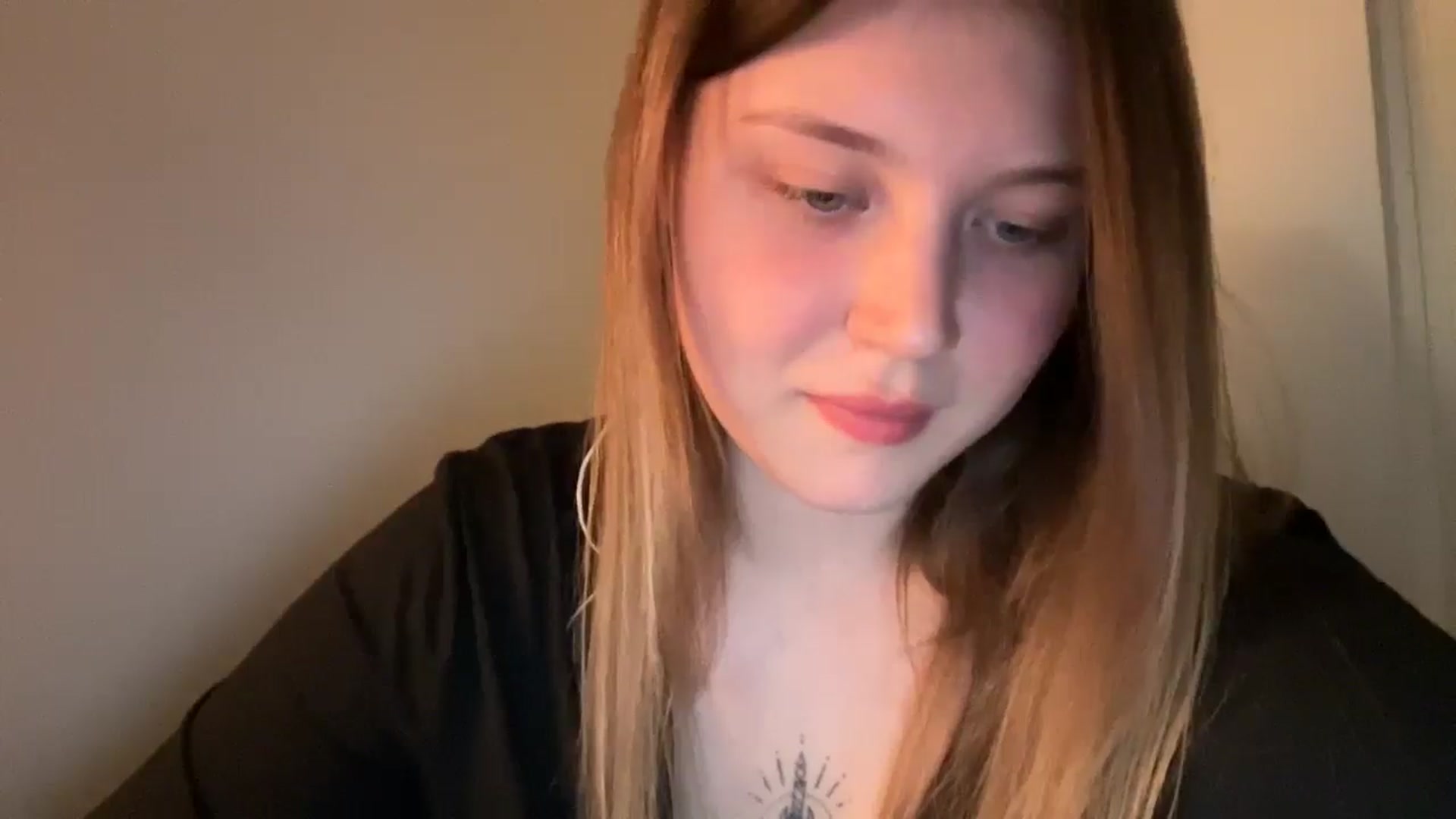 Gallery image thumbnail from BuckwheatLady's myfreecams stream on, 12/11/2025, 18:37 image 13 of 20