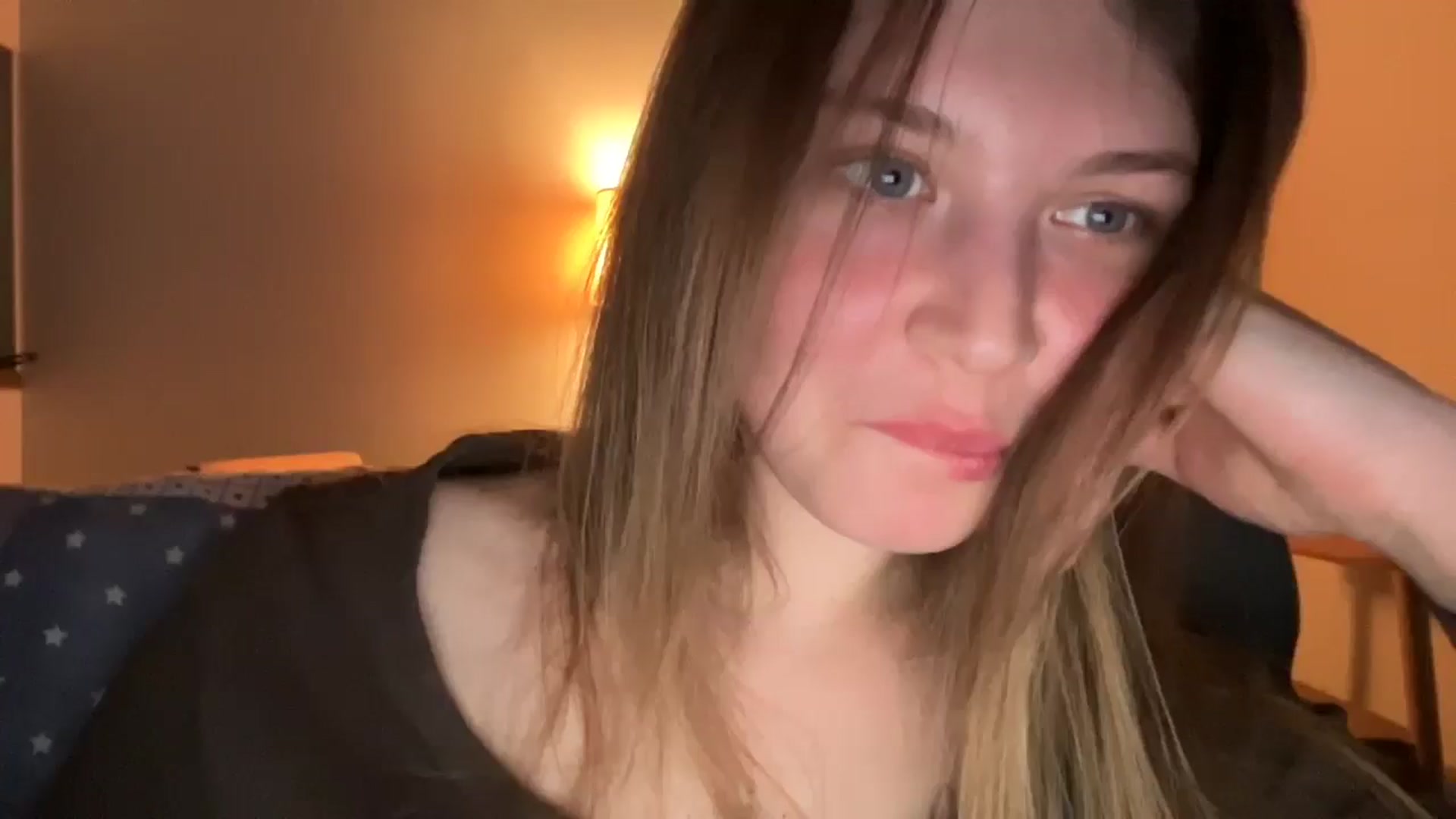 Gallery image thumbnail from BuckwheatLady's myfreecams stream on, 12/17/2025, 13:16 image 1 of 20