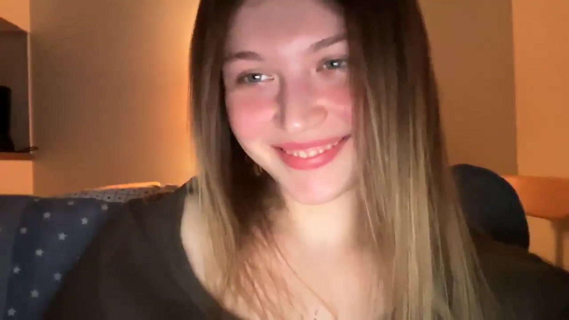 Gallery image thumbnail from BuckwheatLady's myfreecams stream on, 12/17/2025, 13:16 image 9 of 20
