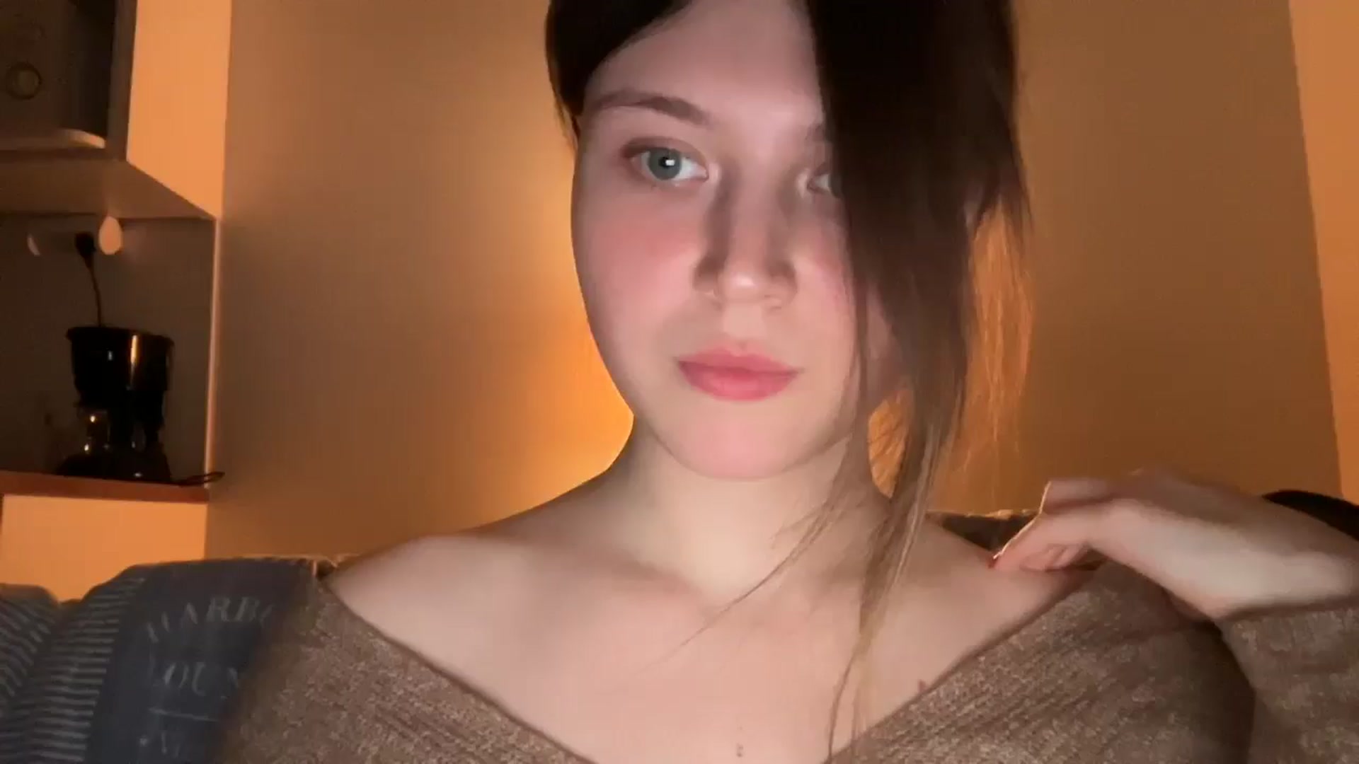 Gallery image thumbnail from BuckwheatLady's myfreecams stream on, 12/17/2025, 18:05 image 4 of 20
