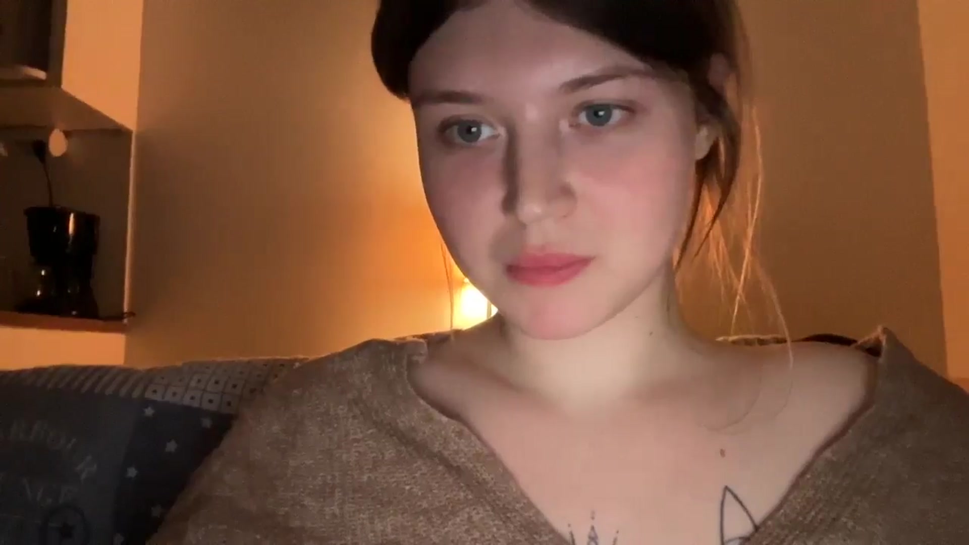 Gallery image thumbnail from BuckwheatLady's myfreecams stream on, 12/17/2025, 19:43 image 14 of 20