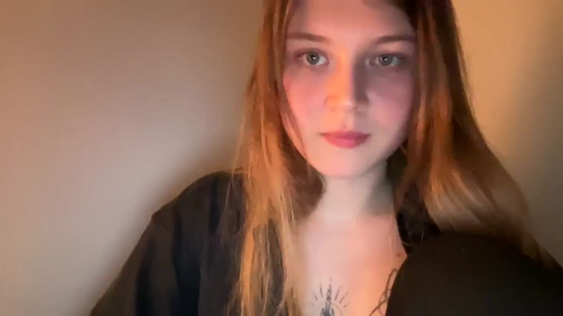 Gallery image thumbnail from BuckwheatLady's myfreecams stream on, 12/18/2025, 16:38 image 7 of 20