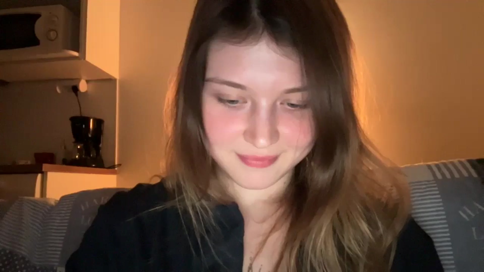 Gallery image thumbnail from BuckwheatLady's myfreecams stream on, 12/18/2025, 16:57 image 2 of 20