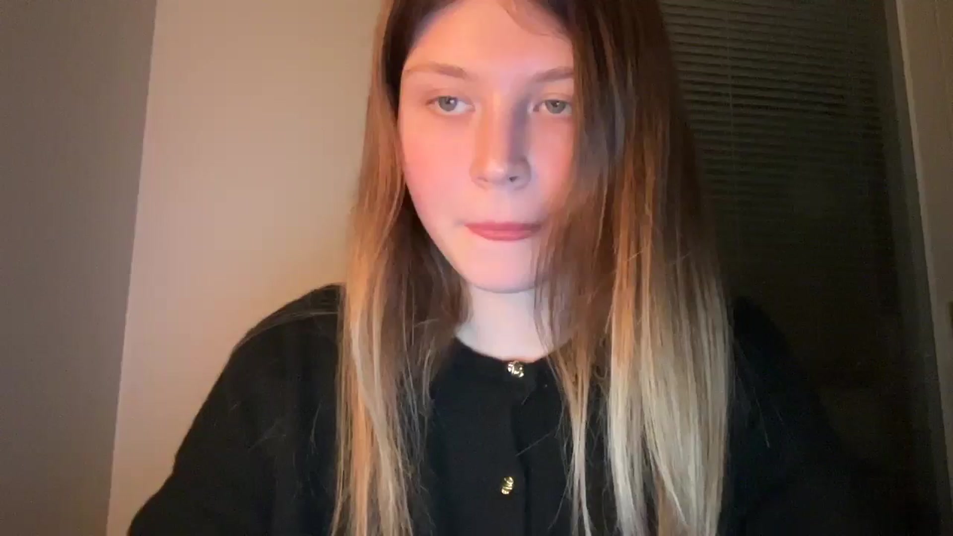 Gallery image thumbnail from BuckwheatLady's myfreecams stream on, 12/19/2025, 16:32 image 4 of 20