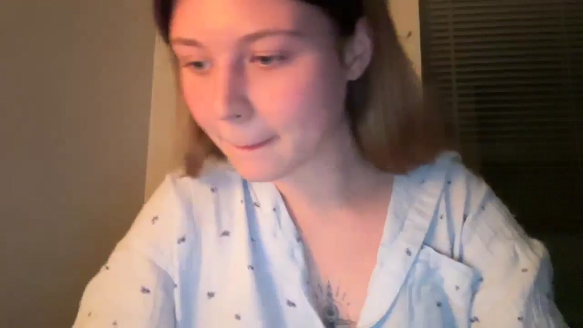 Gallery image thumbnail from BuckwheatLady's myfreecams stream on, 12/20/2025, 18:22 image 5 of 20